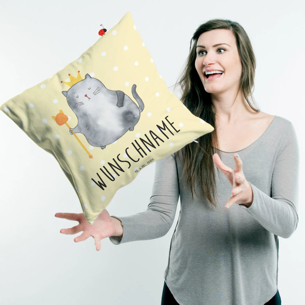 Personalisiertes Kissen Katzen Koenig Kissen, personalisiert, Name, Wunschname, bedrucken, Kopfkissen, Katze, Katzenmotiv, Katzenfan, Katzendeko, Katzenfreund, Katzenliebhaber, Katzenprodukte, Katzenartikel, Katzenaccessoires, Katzensouvenirs, Katzenliebhaberprodukte, Katzenmotive, Katzen, Kater, Mietze, Cat, Cats, Katzenhalter, Katzenbesitzerin, Haustier, König, Königin, Queen, Familie, Mietzhaus, Wohnung, erste eigenen Wohnung, Umzug, Einzug