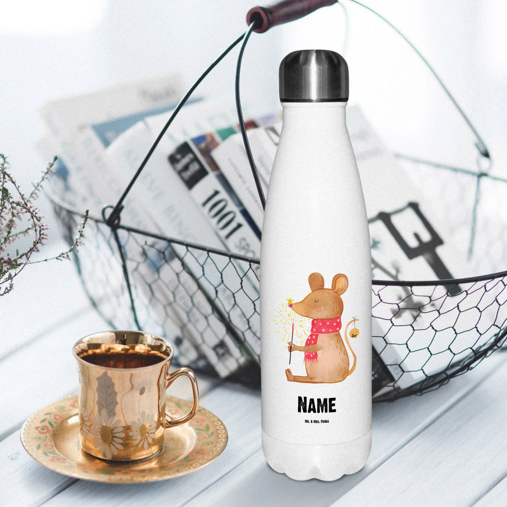 Personalisierte Thermosflasche Weihnachtsmaus Personalisierte Isolierflasche, Personalisierte Thermoflasche, Personalisierte Trinkflasche, Trinkflasche Mit Namen, Wunschname, Bedrucken, Namensflasche, Winter, Weihnachten, Weihnachtsdeko, Nikolaus, Advent, Heiligabend, Wintermotiv, Frohe Weihnachten, Weihnachtsgruß, Weihnachtsmotiv, Maus, Mäuschen, Weihnachtswunder