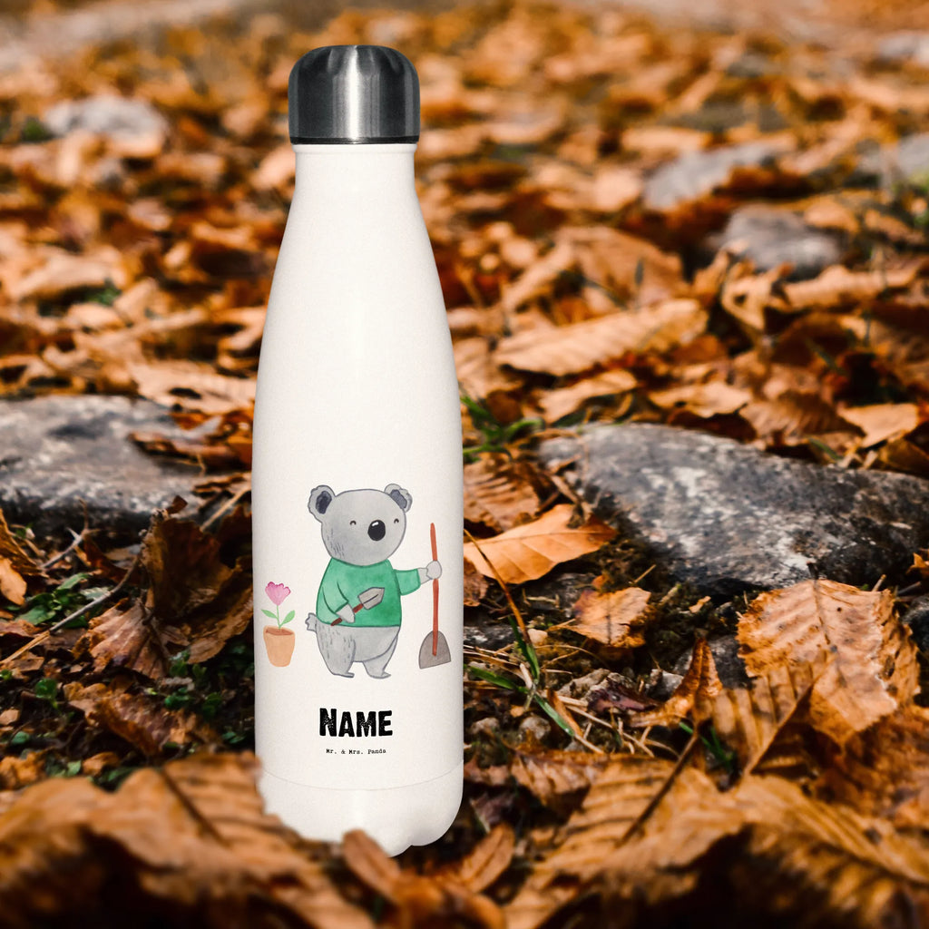 Personalisierte Thermosflasche Garten- und Landschaftsbauerin mit Herz Personalisierte Isolierflasche, Personalisierte Thermoflasche, Personalisierte Trinkflasche, Trinkflasche Mit Namen, Wunschname, Bedrucken, Namensflasche, Beruf, Ausbildung, Jubiläum, Abschied, Rente, Kollege, Kollegin, Geschenk, Schenken, Arbeitskollege, Mitarbeiter, Firma, Danke, Dankeschön, Gärtnerin, Gartenplaner, Gärtnerei, Gartenbau, Hobbygärtnerin, Garten- und Landschaftsbauerin