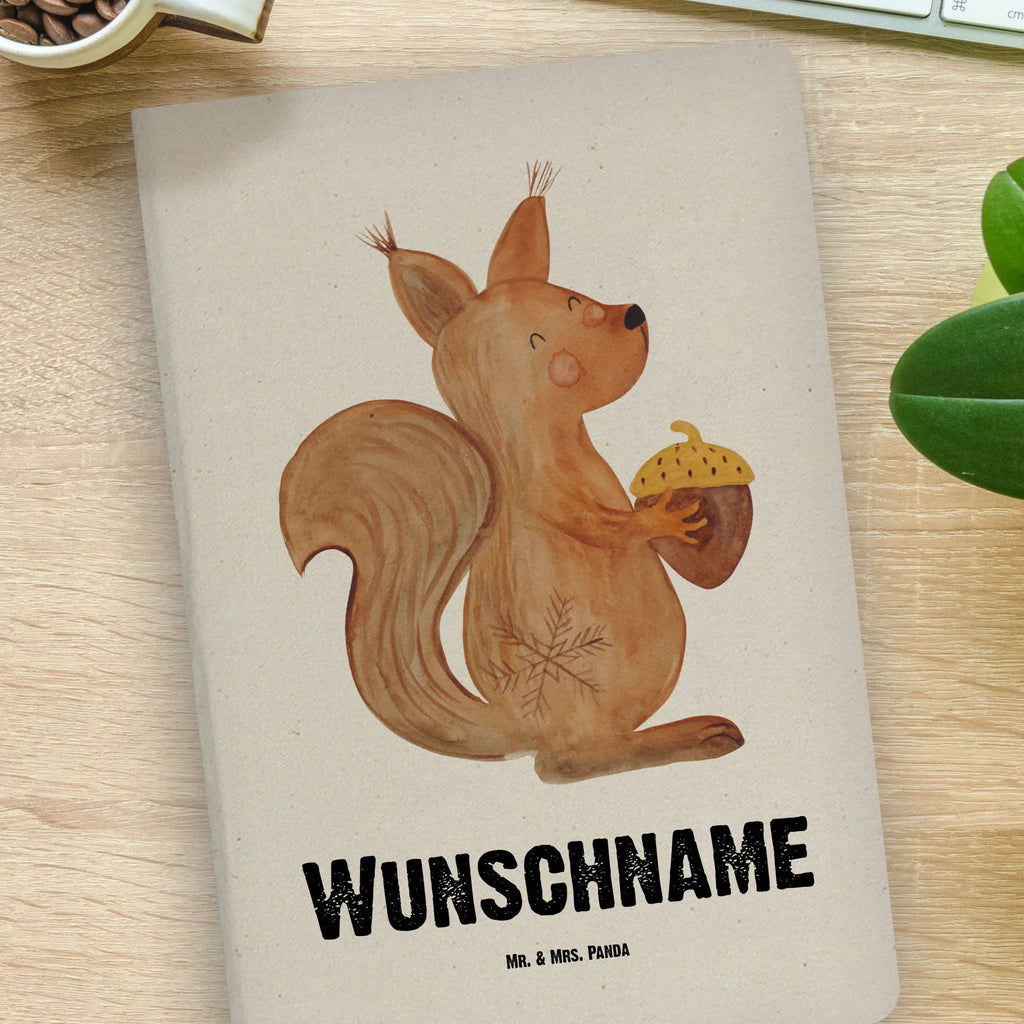 DIN A4 Personalisiertes Notizbuch Eichhörnchen Weihnachten Personalisiertes Notizbuch, Notizbuch mit Namen, Notizbuch bedrucken, Personalisierung, Namensbuch, Namen, Winter, Weihnachten, Weihnachtsdeko, Nikolaus, Advent, Heiligabend, Wintermotiv, Frohe Weihnachten, Frohes neues Jahr, Guten Rutsch, Weihnachtsmotiv, Weihnachtsgruß, Neujahr, Vogel