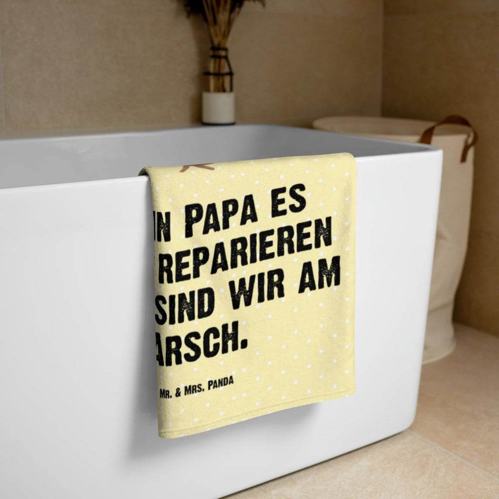 XL Badehandtuch Wenn Papa es nicht reparieren kann, sind wir am Arsch Handtuch, Badetuch, Duschtuch, Strandtuch, Saunatuch, Familie, Vatertag, Muttertag, Bruder, Schwester, Mama, Papa, Oma, Opa, Vater, Geschenk Papa, Bester Papa der Welt