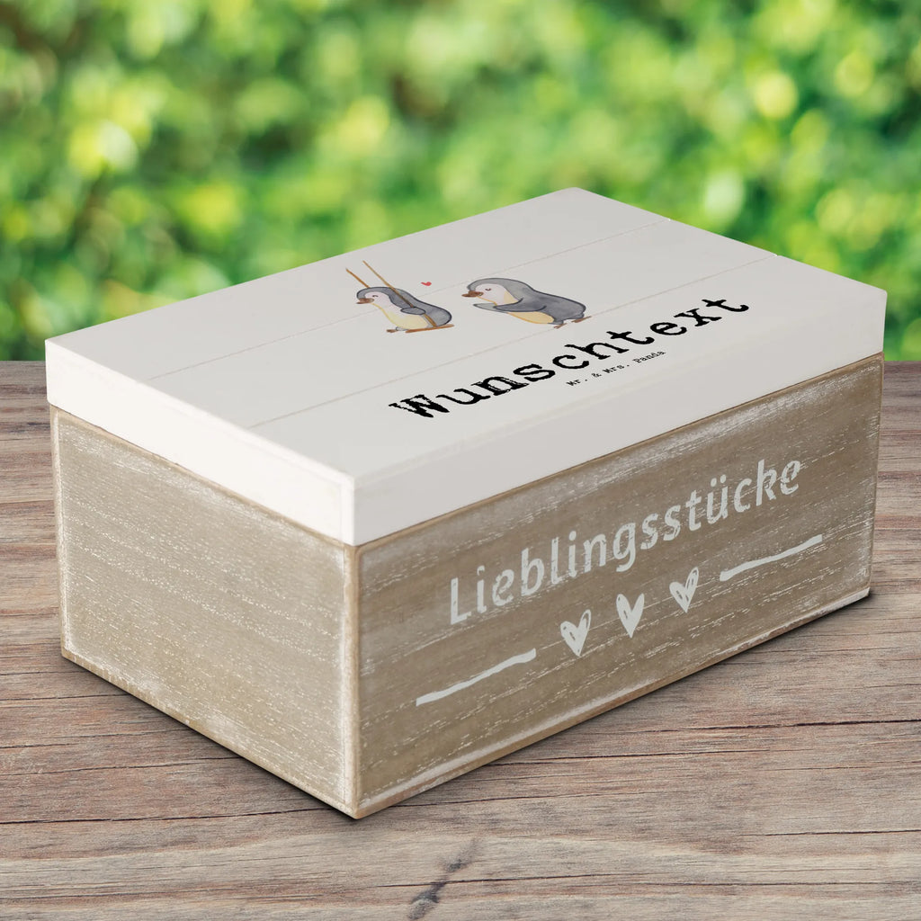 Personalisierte Holzkiste Pinguin Beste Großmutter der Welt Holzkiste mit Namen, Kiste mit Namen, Schatzkiste mit Namen, Truhe mit Namen, Schatulle mit Namen, Erinnerungsbox mit Namen, Erinnerungskiste, mit Namen, Dekokiste mit Namen, Aufbewahrungsbox mit Namen, Holzkiste Personalisiert, Kiste Personalisiert, Schatzkiste Personalisiert, Truhe Personalisiert, Schatulle Personalisiert, Erinnerungsbox Personalisiert, Erinnerungskiste Personalisiert, Dekokiste Personalisiert, Aufbewahrungsbox Personalisiert, Geschenkbox personalisiert, GEschenkdose personalisiert, für, Dankeschön, Geschenk, Schenken, Geburtstag, Geburtstagsgeschenk, Geschenkidee, Danke, Bedanken, Mitbringsel, Freude machen, Geschenktipp, Großmutter, Omi, Oma, Oma geworden, Grosseltern