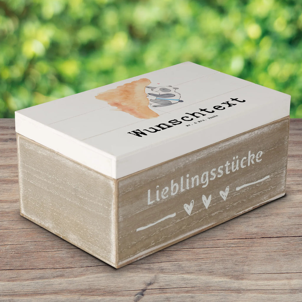 Personalisierte Holzkiste Panda Klettern Holzkiste mit Namen, Kiste mit Namen, Schatzkiste mit Namen, Truhe mit Namen, Schatulle mit Namen, Erinnerungsbox mit Namen, Erinnerungskiste, mit Namen, Dekokiste mit Namen, Aufbewahrungsbox mit Namen, Holzkiste Personalisiert, Kiste Personalisiert, Schatzkiste Personalisiert, Truhe Personalisiert, Schatulle Personalisiert, Erinnerungsbox Personalisiert, Erinnerungskiste Personalisiert, Dekokiste Personalisiert, Aufbewahrungsbox Personalisiert, Geschenkbox personalisiert, GEschenkdose personalisiert, Geschenk, Sport, Sportart, Hobby, Schenken, Danke, Dankeschön, Auszeichnung, Gewinn, Sportler, Klettern, Bouldern, Kletterhalle, Klettersport