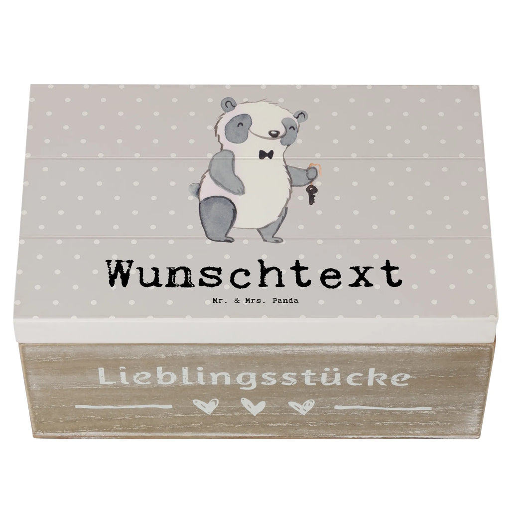 Personalisierte Holzkiste Vermieter mit Herz Holzkiste mit Namen, Kiste mit Namen, Schatzkiste mit Namen, Truhe mit Namen, Schatulle mit Namen, Erinnerungsbox mit Namen, Erinnerungskiste, mit Namen, Dekokiste mit Namen, Aufbewahrungsbox mit Namen, Holzkiste Personalisiert, Kiste Personalisiert, Schatzkiste Personalisiert, Truhe Personalisiert, Schatulle Personalisiert, Erinnerungsbox Personalisiert, Erinnerungskiste Personalisiert, Dekokiste Personalisiert, Aufbewahrungsbox Personalisiert, Geschenkbox personalisiert, GEschenkdose personalisiert, Beruf, Ausbildung, Jubiläum, Abschied, Rente, Kollege, Kollegin, Geschenk, Schenken, Arbeitskollege, Mitarbeiter, Firma, Danke, Dankeschön