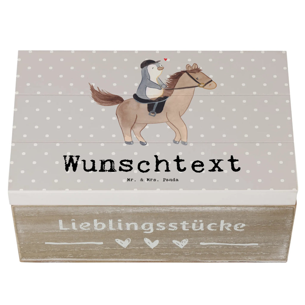 Personalisierte Holzkiste Pferd Reiten Holzkiste mit Namen, Kiste mit Namen, Schatzkiste mit Namen, Truhe mit Namen, Schatulle mit Namen, Erinnerungsbox mit Namen, Erinnerungskiste, mit Namen, Dekokiste mit Namen, Aufbewahrungsbox mit Namen, Holzkiste Personalisiert, Kiste Personalisiert, Schatzkiste Personalisiert, Truhe Personalisiert, Schatulle Personalisiert, Erinnerungsbox Personalisiert, Erinnerungskiste Personalisiert, Dekokiste Personalisiert, Aufbewahrungsbox Personalisiert, Geschenkbox personalisiert, GEschenkdose personalisiert, Geschenk, Sport, Sportart, Hobby, Schenken, Danke, Dankeschön, Auszeichnung, Gewinn, Sportler, Reiten, Reitsport, Reitverein, Reitstall, Pferde