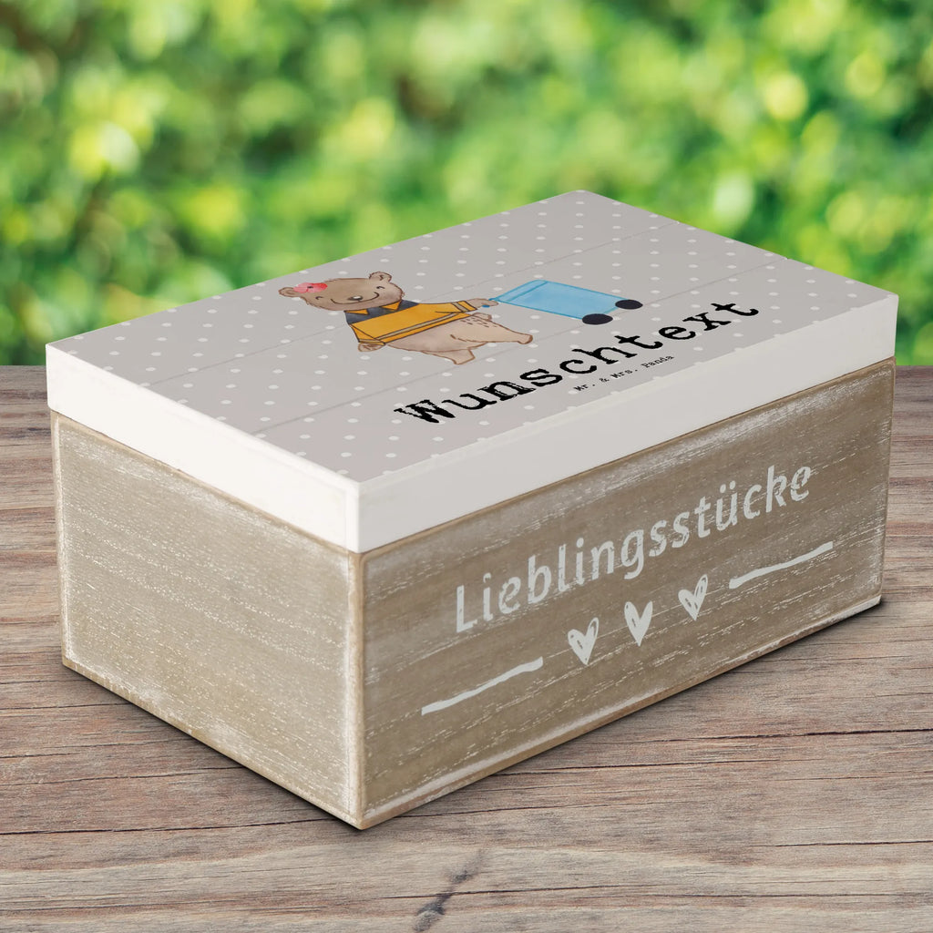 Personalisierte Holzkiste Müllwerkerin Herz Holzkiste mit Namen, Kiste mit Namen, Schatzkiste mit Namen, Truhe mit Namen, Schatulle mit Namen, Erinnerungsbox mit Namen, Erinnerungskiste, mit Namen, Dekokiste mit Namen, Aufbewahrungsbox mit Namen, Holzkiste Personalisiert, Kiste Personalisiert, Schatzkiste Personalisiert, Truhe Personalisiert, Schatulle Personalisiert, Erinnerungsbox Personalisiert, Erinnerungskiste Personalisiert, Dekokiste Personalisiert, Aufbewahrungsbox Personalisiert, Geschenkbox personalisiert, GEschenkdose personalisiert, Beruf, Ausbildung, Jubiläum, Abschied, Rente, Kollege, Kollegin, Geschenk, Schenken, Arbeitskollege, Mitarbeiter, Firma, Danke, Dankeschön, Müllwerkerin, Fachkraft Kreislauf- und Abfallwirtschaft, Müllentsorgerin, Kehrichtfrau, Müllfrau, Müllfahreriin