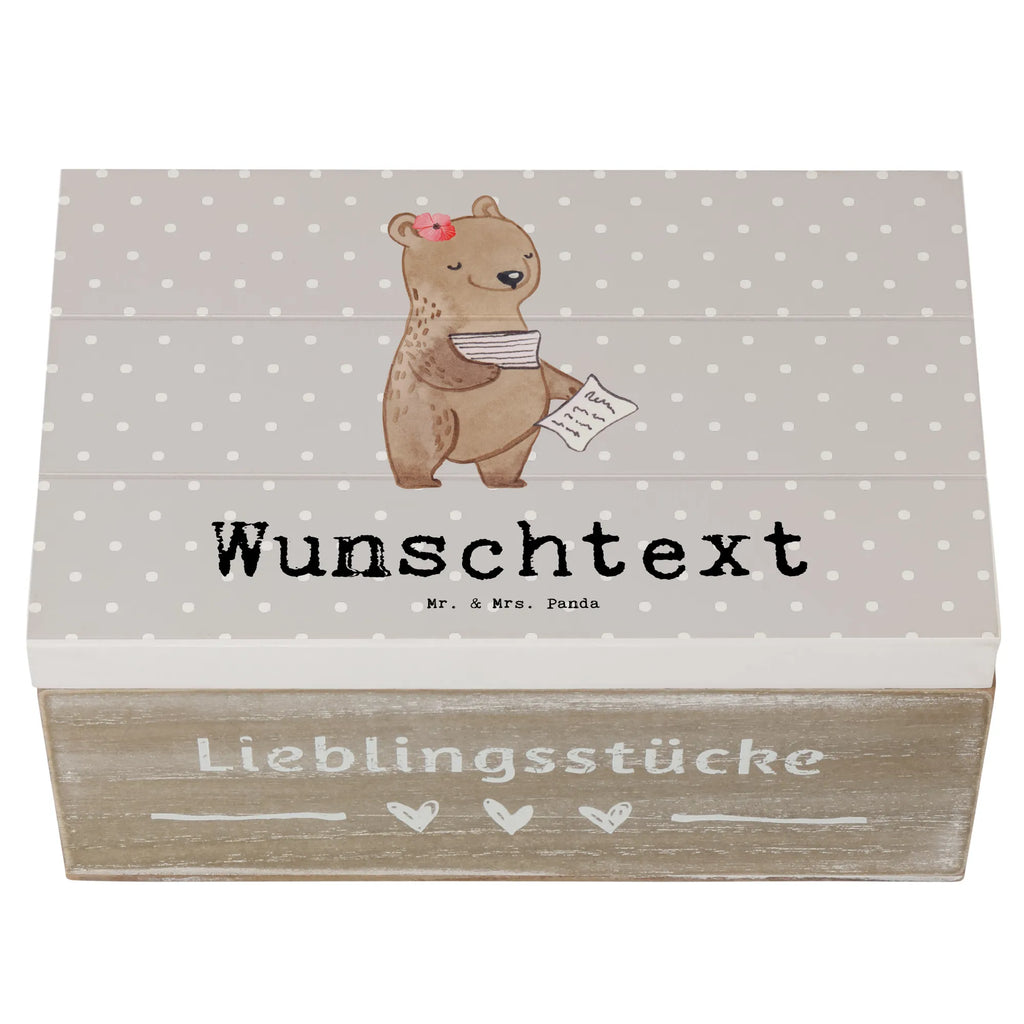 Personalisierte Holzkiste Bürokauffrau Herz Holzkiste mit Namen, Kiste mit Namen, Schatzkiste mit Namen, Truhe mit Namen, Schatulle mit Namen, Erinnerungsbox mit Namen, Erinnerungskiste, mit Namen, Dekokiste mit Namen, Aufbewahrungsbox mit Namen, Holzkiste Personalisiert, Kiste Personalisiert, Schatzkiste Personalisiert, Truhe Personalisiert, Schatulle Personalisiert, Erinnerungsbox Personalisiert, Erinnerungskiste Personalisiert, Dekokiste Personalisiert, Aufbewahrungsbox Personalisiert, Geschenkbox personalisiert, GEschenkdose personalisiert, Beruf, Ausbildung, Jubiläum, Abschied, Rente, Kollege, Kollegin, Geschenk, Schenken, Arbeitskollege, Mitarbeiter, Firma, Danke, Dankeschön, Bürokauffrau, Kauffrau für Büromanagement