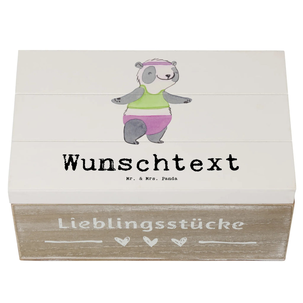 Personalisierte Holzkiste Panda Aerobic Holzkiste mit Namen, Kiste mit Namen, Schatzkiste mit Namen, Truhe mit Namen, Schatulle mit Namen, Erinnerungsbox mit Namen, Erinnerungskiste, mit Namen, Dekokiste mit Namen, Aufbewahrungsbox mit Namen, Holzkiste Personalisiert, Kiste Personalisiert, Schatzkiste Personalisiert, Truhe Personalisiert, Schatulle Personalisiert, Erinnerungsbox Personalisiert, Erinnerungskiste Personalisiert, Dekokiste Personalisiert, Aufbewahrungsbox Personalisiert, Geschenkbox personalisiert, GEschenkdose personalisiert, Geschenk, Sport, Sportart, Hobby, Schenken, Danke, Dankeschön, Auszeichnung, Gewinn, Sportler, Aerobic, Aerobic Fitness, Fitnessstudio