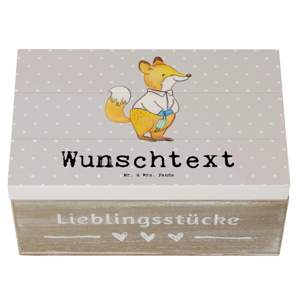 Personalisierte Holzkiste Gynäkologe Herz Holzkiste mit Namen, Kiste mit Namen, Schatzkiste mit Namen, Truhe mit Namen, Schatulle mit Namen, Erinnerungsbox mit Namen, Erinnerungskiste, mit Namen, Dekokiste mit Namen, Aufbewahrungsbox mit Namen, Holzkiste Personalisiert, Kiste Personalisiert, Schatzkiste Personalisiert, Truhe Personalisiert, Schatulle Personalisiert, Erinnerungsbox Personalisiert, Erinnerungskiste Personalisiert, Dekokiste Personalisiert, Aufbewahrungsbox Personalisiert, Geschenkbox personalisiert, GEschenkdose personalisiert, Beruf, Ausbildung, Jubiläum, Abschied, Rente, Kollege, Kollegin, Geschenk, Schenken, Arbeitskollege, Mitarbeiter, Firma, Danke, Dankeschön, Gynäkologe, Frauenarzt, Geschenk Frauenarzt nach Geburt, Geburtshilfe, Frauenarztpraxis