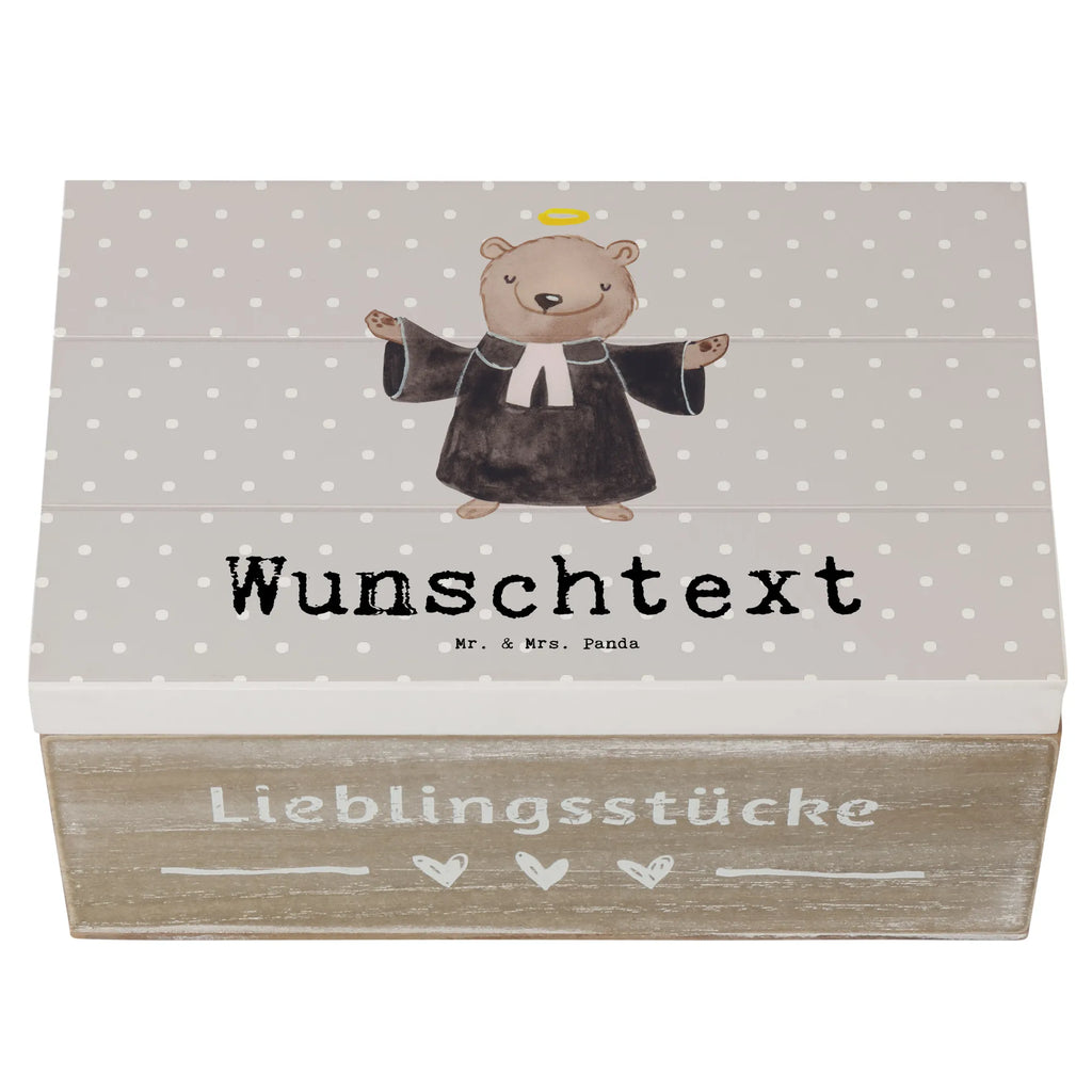 Personalisierte Holzkiste Pastor mit Herz Holzkiste mit Namen, Kiste mit Namen, Schatzkiste mit Namen, Truhe mit Namen, Schatulle mit Namen, Erinnerungsbox mit Namen, Erinnerungskiste, mit Namen, Dekokiste mit Namen, Aufbewahrungsbox mit Namen, Holzkiste Personalisiert, Kiste Personalisiert, Schatzkiste Personalisiert, Truhe Personalisiert, Schatulle Personalisiert, Erinnerungsbox Personalisiert, Erinnerungskiste Personalisiert, Dekokiste Personalisiert, Aufbewahrungsbox Personalisiert, Geschenkbox personalisiert, GEschenkdose personalisiert, Beruf, Ausbildung, Jubiläum, Abschied, Rente, Kollege, Kollegin, Geschenk, Schenken, Arbeitskollege, Mitarbeiter, Firma, Danke, Dankeschön, Pastor, Diener Gottes<br />Geistlicher, Pfarrer, Prediger<br />Priester, Theologe, Kirche