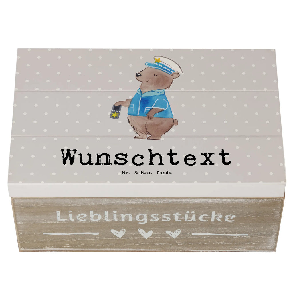 Personalisierte Holzkiste Polizist mit Herz Holzkiste mit Namen, Kiste mit Namen, Schatzkiste mit Namen, Truhe mit Namen, Schatulle mit Namen, Erinnerungsbox mit Namen, Erinnerungskiste, mit Namen, Dekokiste mit Namen, Aufbewahrungsbox mit Namen, Holzkiste Personalisiert, Kiste Personalisiert, Schatzkiste Personalisiert, Truhe Personalisiert, Schatulle Personalisiert, Erinnerungsbox Personalisiert, Erinnerungskiste Personalisiert, Dekokiste Personalisiert, Aufbewahrungsbox Personalisiert, Geschenkbox personalisiert, GEschenkdose personalisiert, Beruf, Ausbildung, Jubiläum, Abschied, Rente, Kollege, Kollegin, Geschenk, Schenken, Arbeitskollege, Mitarbeiter, Firma, Danke, Dankeschön, Polizist, Polizeibeamter, Wachmann, Cop, Polizei, Studium