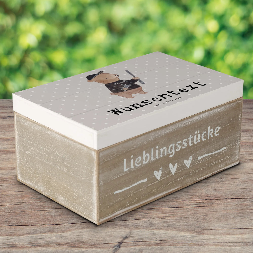 Personalisierte Holzkiste Sicherheitsdienstmitarbeiter mit Herz Holzkiste mit Namen, Kiste mit Namen, Schatzkiste mit Namen, Truhe mit Namen, Schatulle mit Namen, Erinnerungsbox mit Namen, Erinnerungskiste, mit Namen, Dekokiste mit Namen, Aufbewahrungsbox mit Namen, Holzkiste Personalisiert, Kiste Personalisiert, Schatzkiste Personalisiert, Truhe Personalisiert, Schatulle Personalisiert, Erinnerungsbox Personalisiert, Erinnerungskiste Personalisiert, Dekokiste Personalisiert, Aufbewahrungsbox Personalisiert, Geschenkbox personalisiert, GEschenkdose personalisiert, Beruf, Ausbildung, Jubiläum, Abschied, Rente, Kollege, Kollegin, Geschenk, Schenken, Arbeitskollege, Mitarbeiter, Firma, Danke, Dankeschön