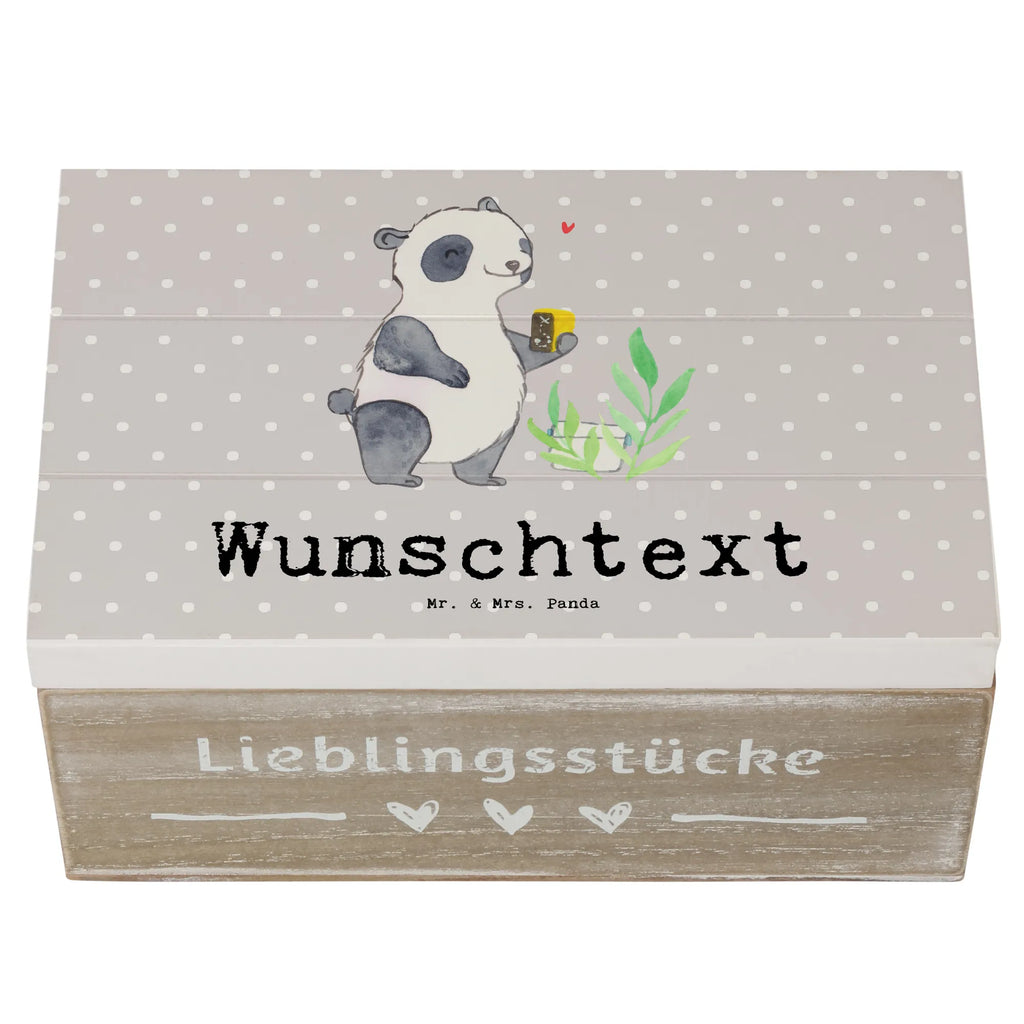 Personalisierte Holzkiste Panda Geocaching Holzkiste mit Namen, Kiste mit Namen, Schatzkiste mit Namen, Truhe mit Namen, Schatulle mit Namen, Erinnerungsbox mit Namen, Erinnerungskiste, mit Namen, Dekokiste mit Namen, Aufbewahrungsbox mit Namen, Holzkiste Personalisiert, Kiste Personalisiert, Schatzkiste Personalisiert, Truhe Personalisiert, Schatulle Personalisiert, Erinnerungsbox Personalisiert, Erinnerungskiste Personalisiert, Dekokiste Personalisiert, Aufbewahrungsbox Personalisiert, Geschenkbox personalisiert, GEschenkdose personalisiert, Geschenk, Sport, Sportart, Hobby, Schenken, Danke, Dankeschön, Auszeichnung, Gewinn, Sportler, Geocaching, Schatzsuchen, GPS Schnitzeljagd, Opencaching