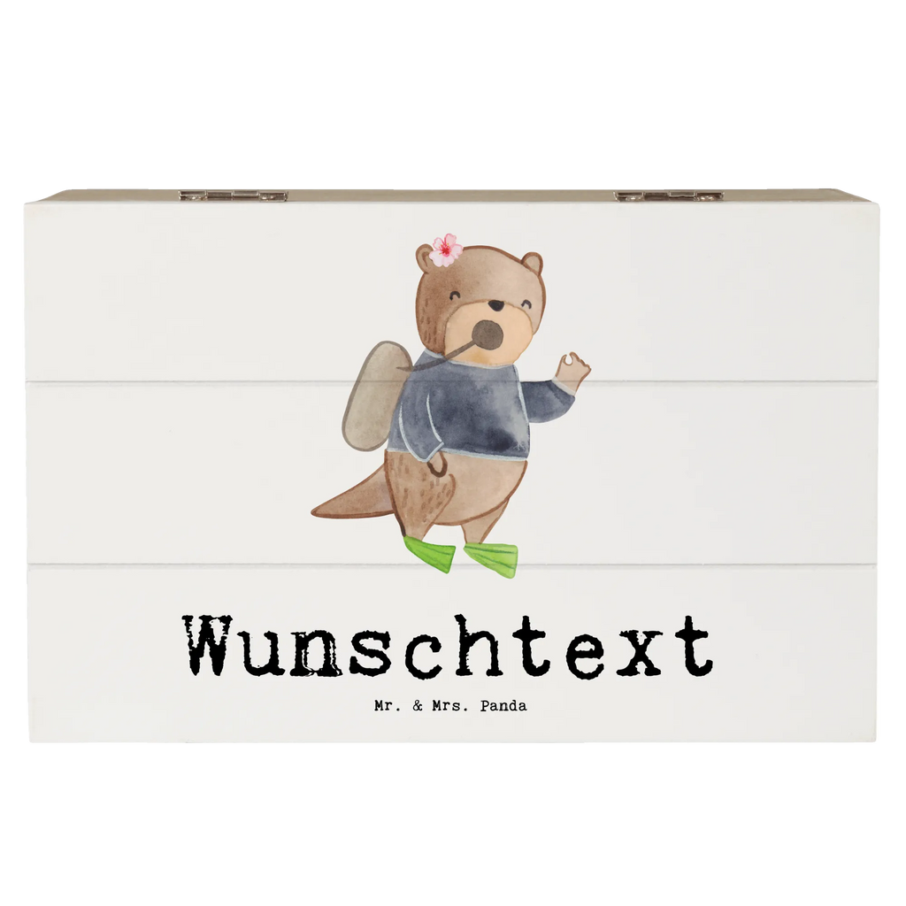 Personalisierte Holzkiste Taucherin Herz Holzkiste mit Namen, Kiste mit Namen, Schatzkiste mit Namen, Truhe mit Namen, Schatulle mit Namen, Erinnerungsbox mit Namen, Erinnerungskiste, mit Namen, Dekokiste mit Namen, Aufbewahrungsbox mit Namen, Holzkiste Personalisiert, Kiste Personalisiert, Schatzkiste Personalisiert, Truhe Personalisiert, Schatulle Personalisiert, Erinnerungsbox Personalisiert, Erinnerungskiste Personalisiert, Dekokiste Personalisiert, Aufbewahrungsbox Personalisiert, Geschenkbox personalisiert, GEschenkdose personalisiert, Beruf, Ausbildung, Jubiläum, Abschied, Rente, Kollege, Kollegin, Geschenk, Schenken, Arbeitskollege, Mitarbeiter, Firma, Danke, Dankeschön