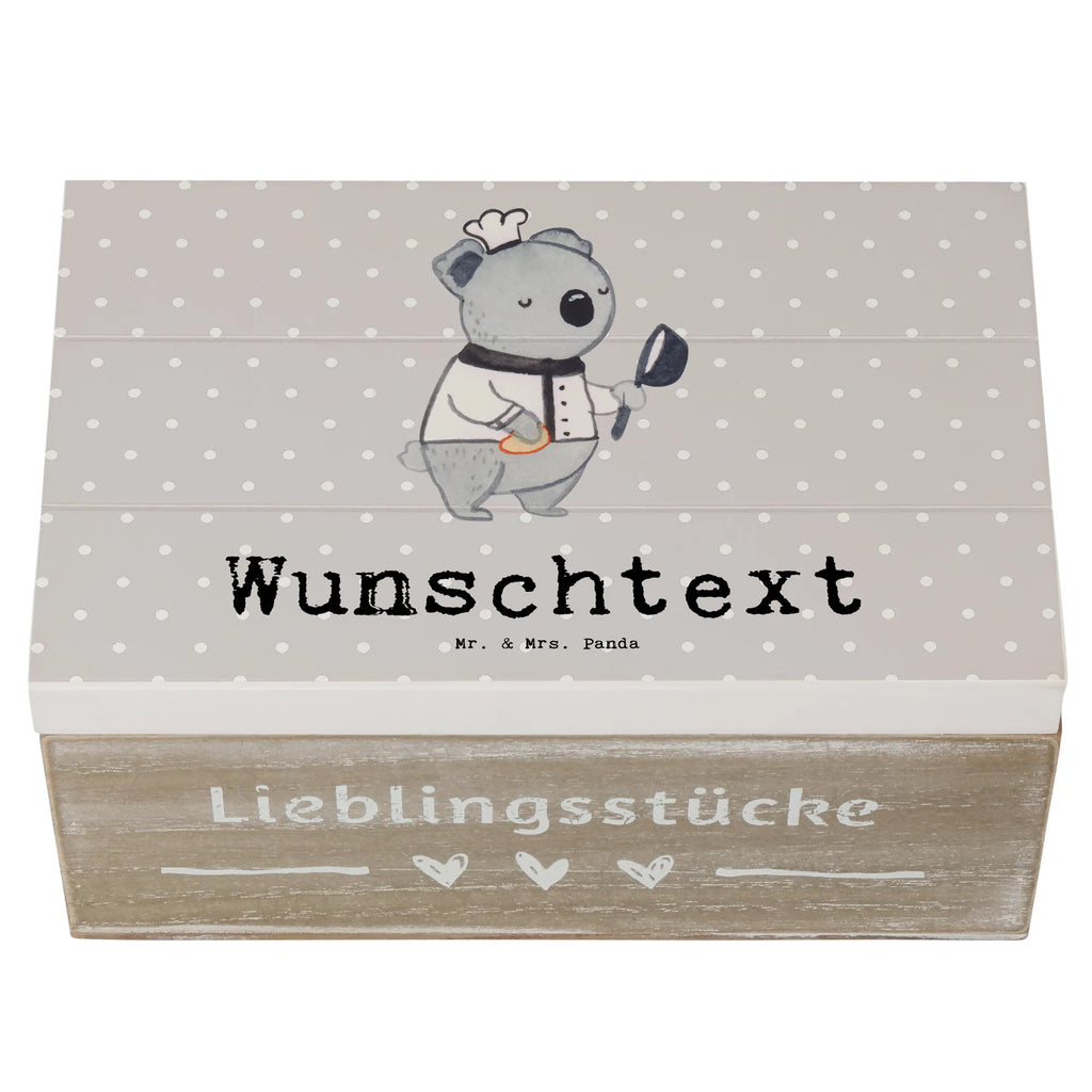 Personalisierte Holzkiste Beikoch Herz Holzkiste mit Namen, Kiste mit Namen, Schatzkiste mit Namen, Truhe mit Namen, Schatulle mit Namen, Erinnerungsbox mit Namen, Erinnerungskiste, mit Namen, Dekokiste mit Namen, Aufbewahrungsbox mit Namen, Holzkiste Personalisiert, Kiste Personalisiert, Schatzkiste Personalisiert, Truhe Personalisiert, Schatulle Personalisiert, Erinnerungsbox Personalisiert, Erinnerungskiste Personalisiert, Dekokiste Personalisiert, Aufbewahrungsbox Personalisiert, Geschenkbox personalisiert, GEschenkdose personalisiert, Beruf, Ausbildung, Jubiläum, Abschied, Rente, Kollege, Kollegin, Geschenk, Schenken, Arbeitskollege, Mitarbeiter, Firma, Danke, Dankeschön, Beikoch, Spülhilfe, Hilfskoch, Jungkoch, Küchenhilfe, Gastronomie, Restaurant, Koch