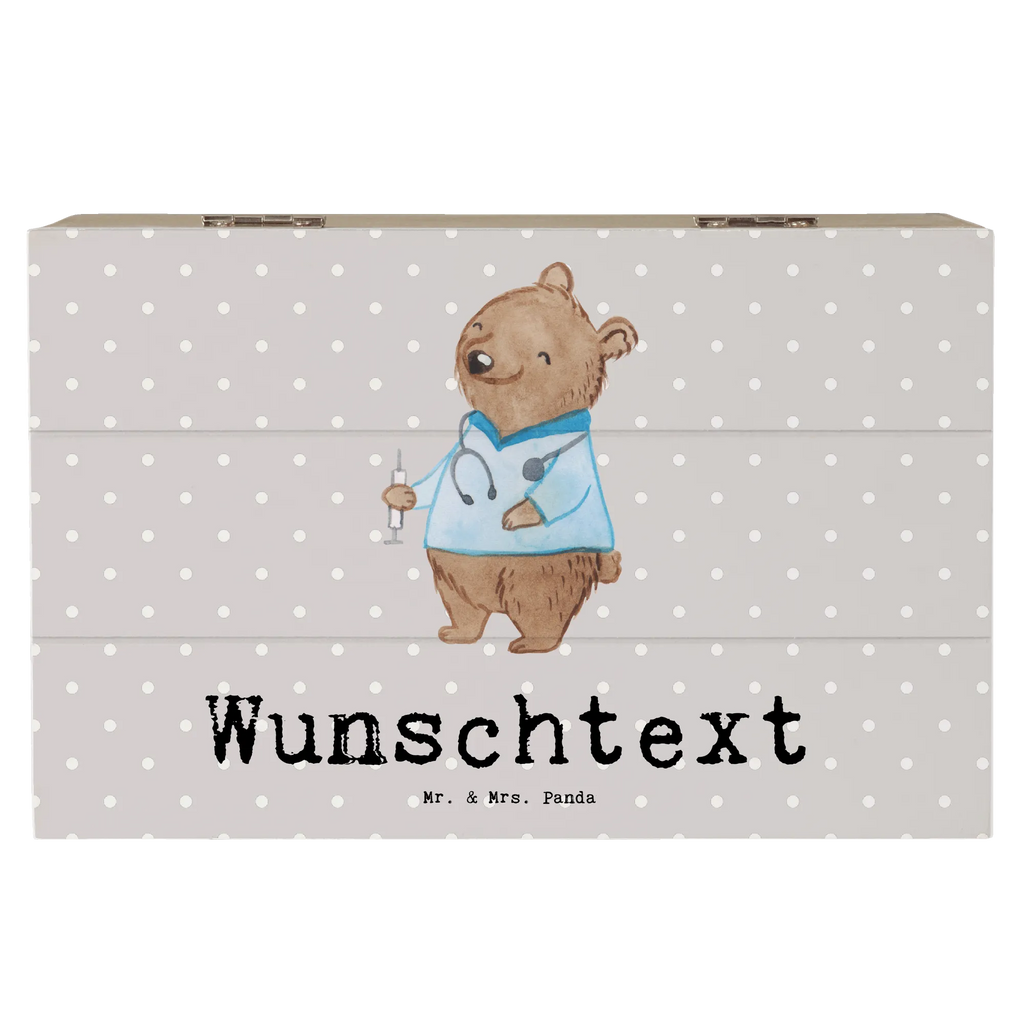 Personalisierte Holzkiste Anästhesist mit Herz Holzkiste mit Namen, Kiste mit Namen, Schatzkiste mit Namen, Truhe mit Namen, Schatulle mit Namen, Erinnerungsbox mit Namen, Erinnerungskiste, mit Namen, Dekokiste mit Namen, Aufbewahrungsbox mit Namen, Holzkiste Personalisiert, Kiste Personalisiert, Schatzkiste Personalisiert, Truhe Personalisiert, Schatulle Personalisiert, Erinnerungsbox Personalisiert, Erinnerungskiste Personalisiert, Dekokiste Personalisiert, Aufbewahrungsbox Personalisiert, Geschenkbox personalisiert, GEschenkdose personalisiert, Beruf, Ausbildung, Jubiläum, Abschied, Rente, Kollege, Kollegin, Geschenk, Schenken, Arbeitskollege, Mitarbeiter, Firma, Danke, Dankeschön, Anästhesist, Narkosearzt, Anästhesie, Krankenhaus, Studium