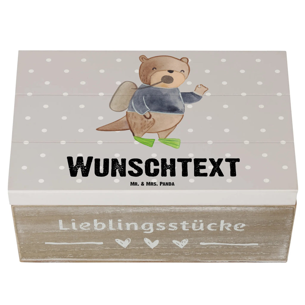 Personalisierte Holzkiste Tauchlehrer mit Herz Holzkiste mit Namen, Kiste mit Namen, Schatzkiste mit Namen, Truhe mit Namen, Schatulle mit Namen, Erinnerungsbox mit Namen, Erinnerungskiste, mit Namen, Dekokiste mit Namen, Aufbewahrungsbox mit Namen, Holzkiste Personalisiert, Kiste Personalisiert, Schatzkiste Personalisiert, Truhe Personalisiert, Schatulle Personalisiert, Erinnerungsbox Personalisiert, Erinnerungskiste Personalisiert, Dekokiste Personalisiert, Aufbewahrungsbox Personalisiert, Geschenkbox personalisiert, GEschenkdose personalisiert, Beruf, Ausbildung, Jubiläum, Abschied, Rente, Kollege, Kollegin, Geschenk, Schenken, Arbeitskollege, Mitarbeiter, Firma, Danke, Dankeschön