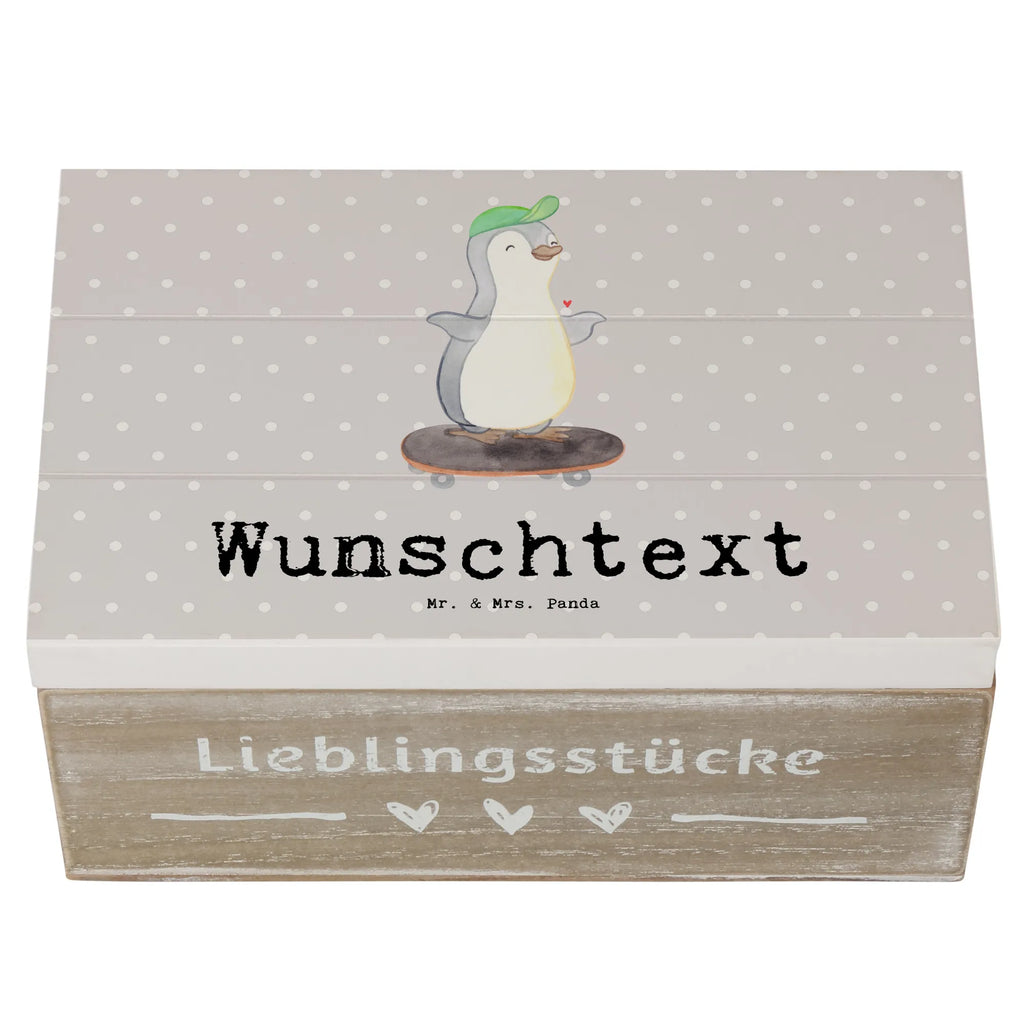 Personalisierte Holzkiste Pinguin Skateboarden Holzkiste mit Namen, Kiste mit Namen, Schatzkiste mit Namen, Truhe mit Namen, Schatulle mit Namen, Erinnerungsbox mit Namen, Erinnerungskiste, mit Namen, Dekokiste mit Namen, Aufbewahrungsbox mit Namen, Holzkiste Personalisiert, Kiste Personalisiert, Schatzkiste Personalisiert, Truhe Personalisiert, Schatulle Personalisiert, Erinnerungsbox Personalisiert, Erinnerungskiste Personalisiert, Dekokiste Personalisiert, Aufbewahrungsbox Personalisiert, Geschenkbox personalisiert, GEschenkdose personalisiert, Geschenk, Sport, Sportart, Hobby, Schenken, Danke, Dankeschön, Auszeichnung, Gewinn, Sportler, Skateboarden, Skateboard fahren, Skaten, Skateboard, Skateplatz