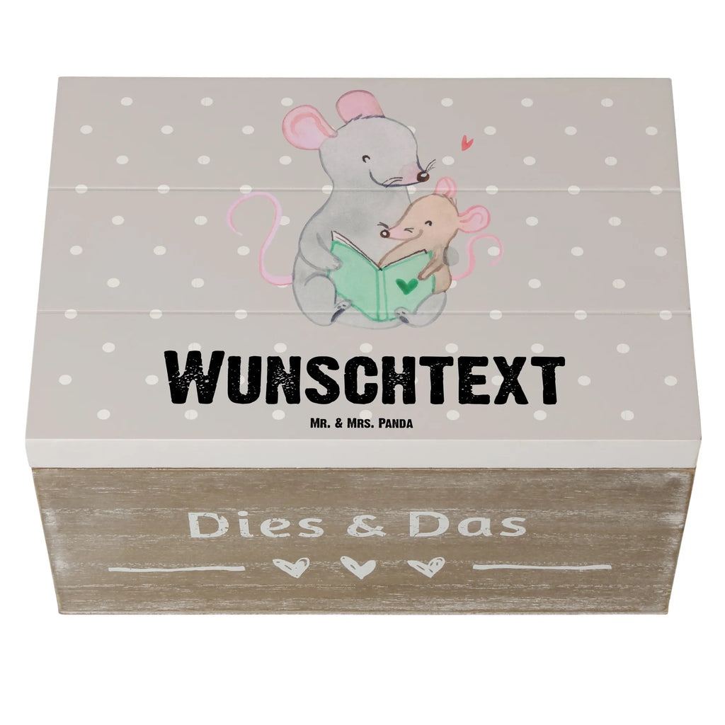 Personalisierte Holzkiste Maus Beste Adoptivmutter der Welt Holzkiste mit Namen, Kiste mit Namen, Schatzkiste mit Namen, Truhe mit Namen, Schatulle mit Namen, Erinnerungsbox mit Namen, Erinnerungskiste, mit Namen, Dekokiste mit Namen, Aufbewahrungsbox mit Namen, Holzkiste Personalisiert, Kiste Personalisiert, Schatzkiste Personalisiert, Truhe Personalisiert, Schatulle Personalisiert, Erinnerungsbox Personalisiert, Erinnerungskiste Personalisiert, Dekokiste Personalisiert, Aufbewahrungsbox Personalisiert, Geschenkbox personalisiert, GEschenkdose personalisiert, für, Dankeschön, Geschenk, Schenken, Geburtstag, Geburtstagsgeschenk, Geschenkidee, Danke, Bedanken, Mitbringsel, Freude machen, Geschenktipp, Adoptivmutter, Adoptivmama, adoptiert, Mama, Mami, Mutter, Muttertag, Mutti, Ma, Tochter, Sohn, Beste Mama, Beste, Supermama