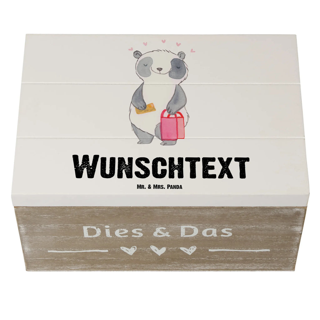 Personalisierte Holzkiste Panda Bester Shoppingpartner der Welt Holzkiste mit Namen, Kiste mit Namen, Schatzkiste mit Namen, Truhe mit Namen, Schatulle mit Namen, Erinnerungsbox mit Namen, Erinnerungskiste, mit Namen, Dekokiste mit Namen, Aufbewahrungsbox mit Namen, Holzkiste Personalisiert, Kiste Personalisiert, Schatzkiste Personalisiert, Truhe Personalisiert, Schatulle Personalisiert, Erinnerungsbox Personalisiert, Erinnerungskiste Personalisiert, Dekokiste Personalisiert, Aufbewahrungsbox Personalisiert, Geschenkbox personalisiert, GEschenkdose personalisiert, für, Dankeschön, Geschenk, Schenken, Geburtstag, Geburtstagsgeschenk, Geschenkidee, Danke, Bedanken, Mitbringsel, Freude machen, Geschenktipp, Shoppingpartner, Shoppen, Begleitung, Partner, Freundin, Freund, bff, Shopping, Einkaufen, Shopping-Queen, Queen, Bester