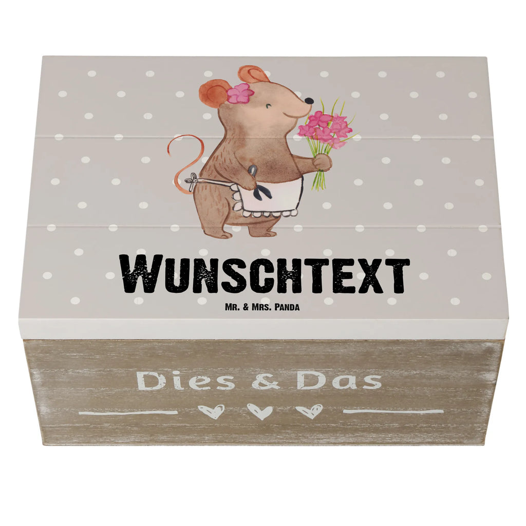 Personalisierte Holzkiste Maus Beste Nachbarin der Welt Holzkiste mit Namen, Kiste mit Namen, Schatzkiste mit Namen, Truhe mit Namen, Schatulle mit Namen, Erinnerungsbox mit Namen, Erinnerungskiste, mit Namen, Dekokiste mit Namen, Aufbewahrungsbox mit Namen, Holzkiste Personalisiert, Kiste Personalisiert, Schatzkiste Personalisiert, Truhe Personalisiert, Schatulle Personalisiert, Erinnerungsbox Personalisiert, Erinnerungskiste Personalisiert, Dekokiste Personalisiert, Aufbewahrungsbox Personalisiert, Geschenkbox personalisiert, GEschenkdose personalisiert, für, Dankeschön, Geschenk, Schenken, Geburtstag, Geburtstagsgeschenk, Geschenkidee, Danke, Bedanken, Mitbringsel, Freude machen, Geschenktipp, Nachbarin, Nachbarn, Nachbarschaft, Freundin, Angrenzer, Anwohnerin, Bewohnerin, Freundschaft