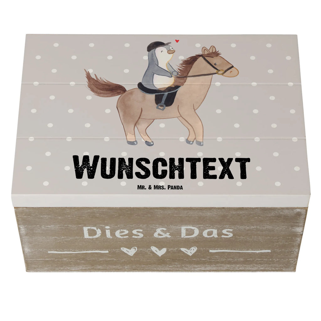 Personalisierte Holzkiste Pferd Reiten Holzkiste mit Namen, Kiste mit Namen, Schatzkiste mit Namen, Truhe mit Namen, Schatulle mit Namen, Erinnerungsbox mit Namen, Erinnerungskiste, mit Namen, Dekokiste mit Namen, Aufbewahrungsbox mit Namen, Holzkiste Personalisiert, Kiste Personalisiert, Schatzkiste Personalisiert, Truhe Personalisiert, Schatulle Personalisiert, Erinnerungsbox Personalisiert, Erinnerungskiste Personalisiert, Dekokiste Personalisiert, Aufbewahrungsbox Personalisiert, Geschenkbox personalisiert, GEschenkdose personalisiert, Geschenk, Sport, Sportart, Hobby, Schenken, Danke, Dankeschön, Auszeichnung, Gewinn, Sportler, Reiten, Reitsport, Reitverein, Reitstall, Pferde