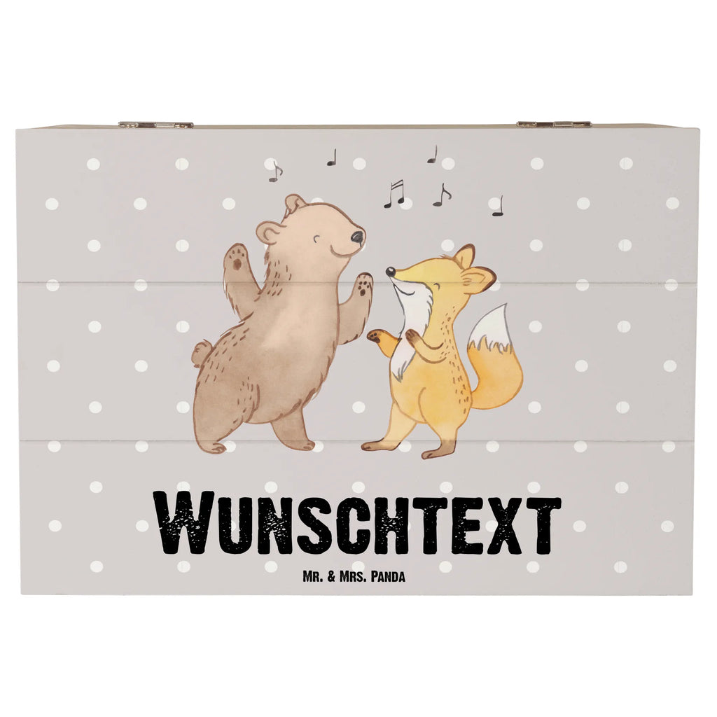 Personalisierte Holzkiste Bär & Fuchs Disco Holzkiste mit Namen, Kiste mit Namen, Schatzkiste mit Namen, Truhe mit Namen, Schatulle mit Namen, Erinnerungsbox mit Namen, Erinnerungskiste, mit Namen, Dekokiste mit Namen, Aufbewahrungsbox mit Namen, Holzkiste Personalisiert, Kiste Personalisiert, Schatzkiste Personalisiert, Truhe Personalisiert, Schatulle Personalisiert, Erinnerungsbox Personalisiert, Erinnerungskiste Personalisiert, Dekokiste Personalisiert, Aufbewahrungsbox Personalisiert, Geschenkbox personalisiert, GEschenkdose personalisiert, Geschenk, Sport, Sportart, Hobby, Schenken, Danke, Dankeschön, Auszeichnung, Gewinn, Sportler, Disco, Clubs, Tanzen, Feiern, Clubbing, Tanzstimmung, Nachtclub