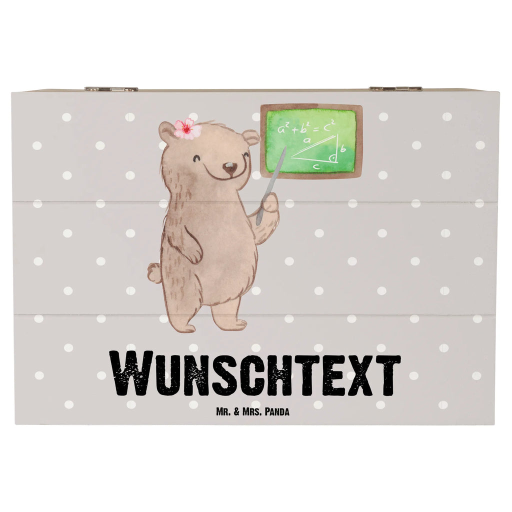 Personalisierte Holzkiste Nachhilfelehrerin Mathe Herz Holzkiste mit Namen, Kiste mit Namen, Schatzkiste mit Namen, Truhe mit Namen, Schatulle mit Namen, Erinnerungsbox mit Namen, Erinnerungskiste, mit Namen, Dekokiste mit Namen, Aufbewahrungsbox mit Namen, Holzkiste Personalisiert, Kiste Personalisiert, Schatzkiste Personalisiert, Truhe Personalisiert, Schatulle Personalisiert, Erinnerungsbox Personalisiert, Erinnerungskiste Personalisiert, Dekokiste Personalisiert, Aufbewahrungsbox Personalisiert, Geschenkbox personalisiert, GEschenkdose personalisiert, Beruf, Ausbildung, Jubiläum, Abschied, Rente, Kollege, Kollegin, Geschenk, Schenken, Arbeitskollege, Mitarbeiter, Firma, Danke, Dankeschön, Mathematik Nachhilfelehrerin, Mathe Nachhilfe, Nachhilfeunterrricht