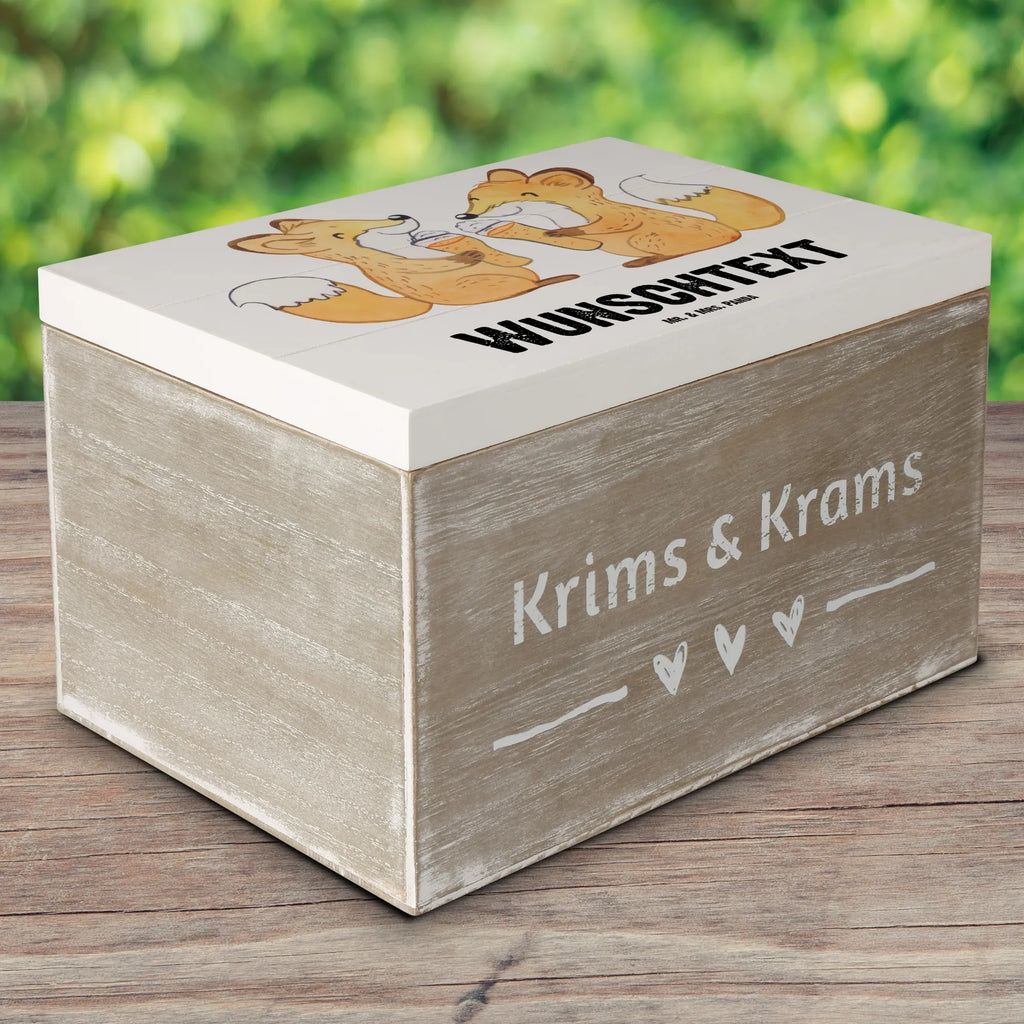 Personalisierte Holzkiste Fuchs Bester Zimmernachbar der Welt Holzkiste mit Namen, Kiste mit Namen, Schatzkiste mit Namen, Truhe mit Namen, Schatulle mit Namen, Erinnerungsbox mit Namen, Erinnerungskiste, mit Namen, Dekokiste mit Namen, Aufbewahrungsbox mit Namen, Holzkiste Personalisiert, Kiste Personalisiert, Schatzkiste Personalisiert, Truhe Personalisiert, Schatulle Personalisiert, Erinnerungsbox Personalisiert, Erinnerungskiste Personalisiert, Dekokiste Personalisiert, Aufbewahrungsbox Personalisiert, Geschenkbox personalisiert, GEschenkdose personalisiert, für, Dankeschön, Geschenk, Schenken, Geburtstag, Geburtstagsgeschenk, Geschenkidee, Danke, Bedanken, Mitbringsel, Freude machen, Geschenktipp, Zimmernachbar, Zimmernachbarn, Zimmer, Krankenhaus, Patient, Kollegin, Wohnheim, Nachbar, WG, Studentenwohnheim