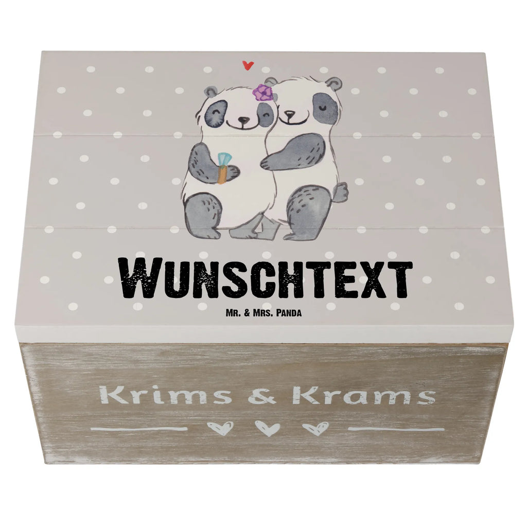 Personalisierte Holzkiste Panda Beste Ehefrau der Welt Holzkiste mit Namen, Kiste mit Namen, Schatzkiste mit Namen, Truhe mit Namen, Schatulle mit Namen, Erinnerungsbox mit Namen, Erinnerungskiste, mit Namen, Dekokiste mit Namen, Aufbewahrungsbox mit Namen, Holzkiste Personalisiert, Kiste Personalisiert, Schatzkiste Personalisiert, Truhe Personalisiert, Schatulle Personalisiert, Erinnerungsbox Personalisiert, Erinnerungskiste Personalisiert, Dekokiste Personalisiert, Aufbewahrungsbox Personalisiert, Geschenkbox personalisiert, GEschenkdose personalisiert, für, Dankeschön, Geschenk, Schenken, Geburtstag, Geburtstagsgeschenk, Geschenkidee, Danke, Bedanken, Mitbringsel, Freude machen, Geschenktipp, Ehefrau, Beste, Frau, Partnerin, Freundin, Traumfrau, Hochzeit, Liebling, Ehepartner, Ehe, Gattin, Lebensgefährtin, Braut, Kleinigkeit