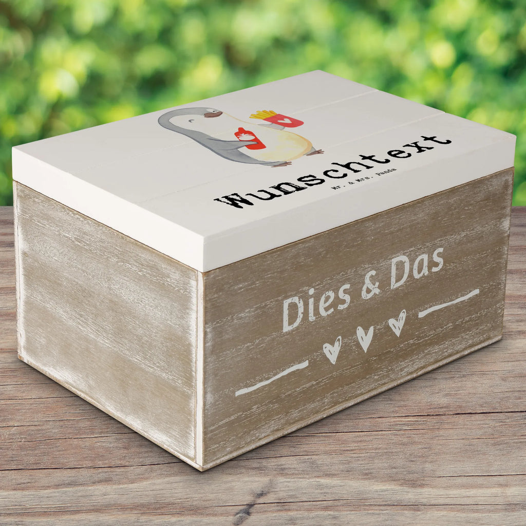 Personalisierte Holzkiste Imbissbesitzer mit Herz Holzkiste mit Namen, Kiste mit Namen, Schatzkiste mit Namen, Truhe mit Namen, Schatulle mit Namen, Erinnerungsbox mit Namen, Erinnerungskiste, mit Namen, Dekokiste mit Namen, Aufbewahrungsbox mit Namen, Holzkiste Personalisiert, Kiste Personalisiert, Schatzkiste Personalisiert, Truhe Personalisiert, Schatulle Personalisiert, Erinnerungsbox Personalisiert, Erinnerungskiste Personalisiert, Dekokiste Personalisiert, Aufbewahrungsbox Personalisiert, Geschenkbox personalisiert, GEschenkdose personalisiert, Beruf, Ausbildung, Jubiläum, Abschied, Rente, Kollege, Kollegin, Geschenk, Schenken, Arbeitskollege, Mitarbeiter, Firma, Danke, Dankeschön, Imbissbesitzer, Imbissverkäufer, Pommesverkäufer, Pommesliebe