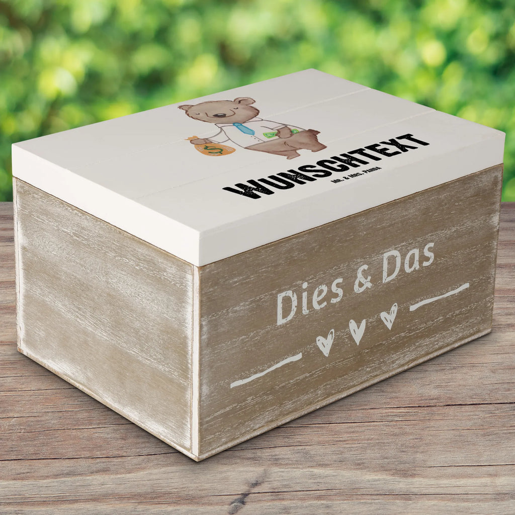 Personalisierte Holzkiste Kassenwart mit Herz Holzkiste mit Namen, Kiste mit Namen, Schatzkiste mit Namen, Truhe mit Namen, Schatulle mit Namen, Erinnerungsbox mit Namen, Erinnerungskiste, mit Namen, Dekokiste mit Namen, Aufbewahrungsbox mit Namen, Holzkiste Personalisiert, Kiste Personalisiert, Schatzkiste Personalisiert, Truhe Personalisiert, Schatulle Personalisiert, Erinnerungsbox Personalisiert, Erinnerungskiste Personalisiert, Dekokiste Personalisiert, Aufbewahrungsbox Personalisiert, Geschenkbox personalisiert, GEschenkdose personalisiert, Beruf, Ausbildung, Jubiläum, Abschied, Rente, Kollege, Kollegin, Geschenk, Schenken, Arbeitskollege, Mitarbeiter, Firma, Danke, Dankeschön, Kassenwart, Schatzmeister, Verein