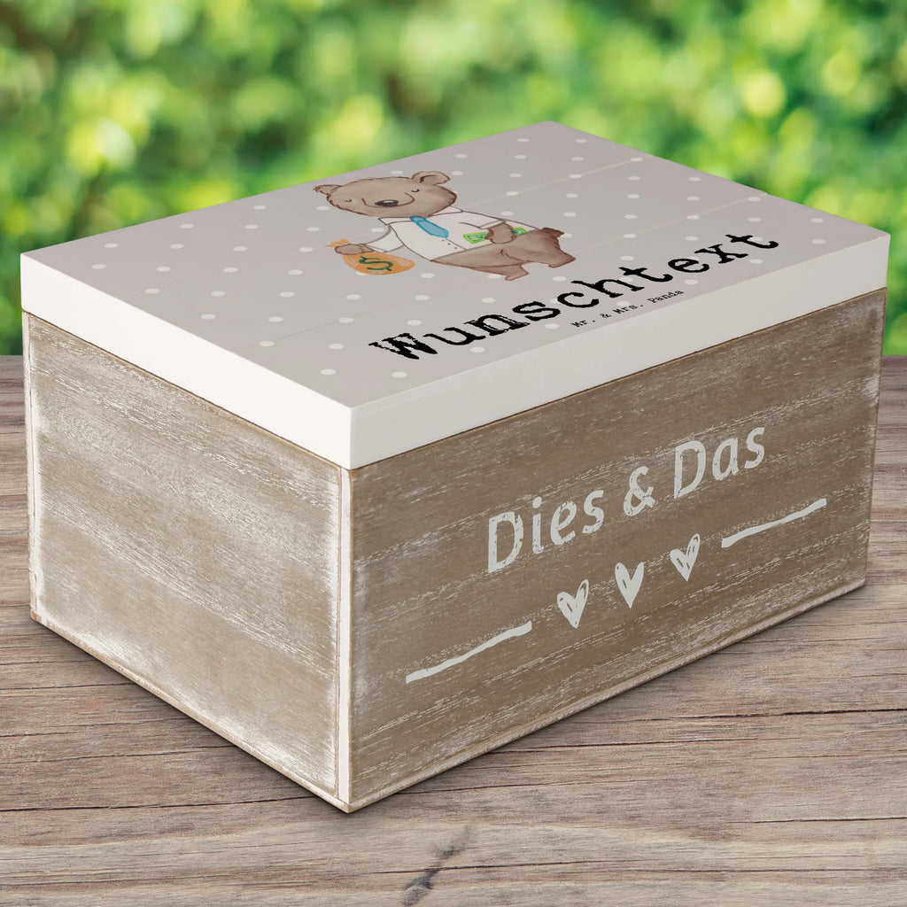 Personalisierte Holzkiste Kassenwart mit Herz Holzkiste mit Namen, Kiste mit Namen, Schatzkiste mit Namen, Truhe mit Namen, Schatulle mit Namen, Erinnerungsbox mit Namen, Erinnerungskiste, mit Namen, Dekokiste mit Namen, Aufbewahrungsbox mit Namen, Holzkiste Personalisiert, Kiste Personalisiert, Schatzkiste Personalisiert, Truhe Personalisiert, Schatulle Personalisiert, Erinnerungsbox Personalisiert, Erinnerungskiste Personalisiert, Dekokiste Personalisiert, Aufbewahrungsbox Personalisiert, Geschenkbox personalisiert, GEschenkdose personalisiert, Beruf, Ausbildung, Jubiläum, Abschied, Rente, Kollege, Kollegin, Geschenk, Schenken, Arbeitskollege, Mitarbeiter, Firma, Danke, Dankeschön, Kassenwart, Schatzmeister, Verein