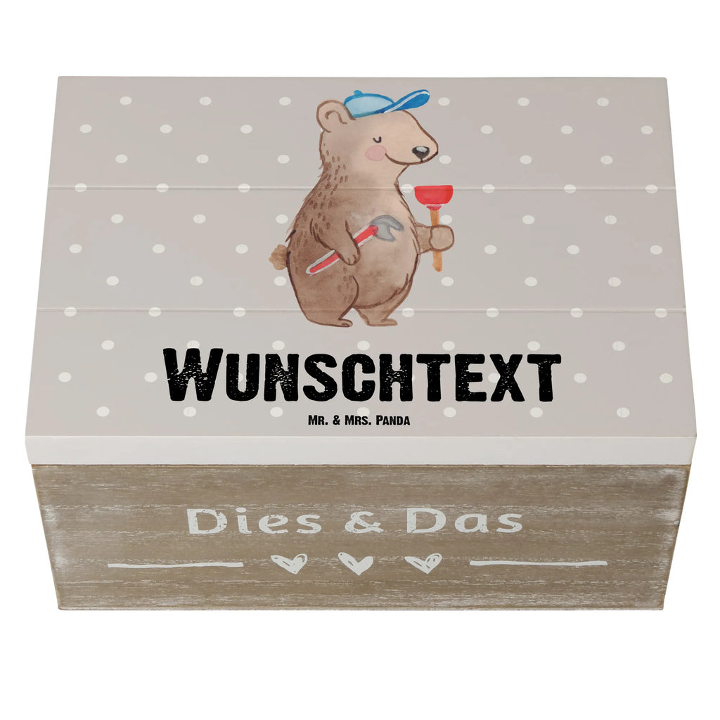 Personalisierte Holzkiste Klempner mit Herz Holzkiste mit Namen, Kiste mit Namen, Schatzkiste mit Namen, Truhe mit Namen, Schatulle mit Namen, Erinnerungsbox mit Namen, Erinnerungskiste, mit Namen, Dekokiste mit Namen, Aufbewahrungsbox mit Namen, Holzkiste Personalisiert, Kiste Personalisiert, Schatzkiste Personalisiert, Truhe Personalisiert, Schatulle Personalisiert, Erinnerungsbox Personalisiert, Erinnerungskiste Personalisiert, Dekokiste Personalisiert, Aufbewahrungsbox Personalisiert, Geschenkbox personalisiert, GEschenkdose personalisiert, Beruf, Ausbildung, Jubiläum, Abschied, Rente, Kollege, Kollegin, Geschenk, Schenken, Arbeitskollege, Mitarbeiter, Firma, Danke, Dankeschön, Klempner, Handwerker, Installateur, Meister, Gesellenprüfung, Fachbetrieb, Bauklempner, Sanitärinstallationen