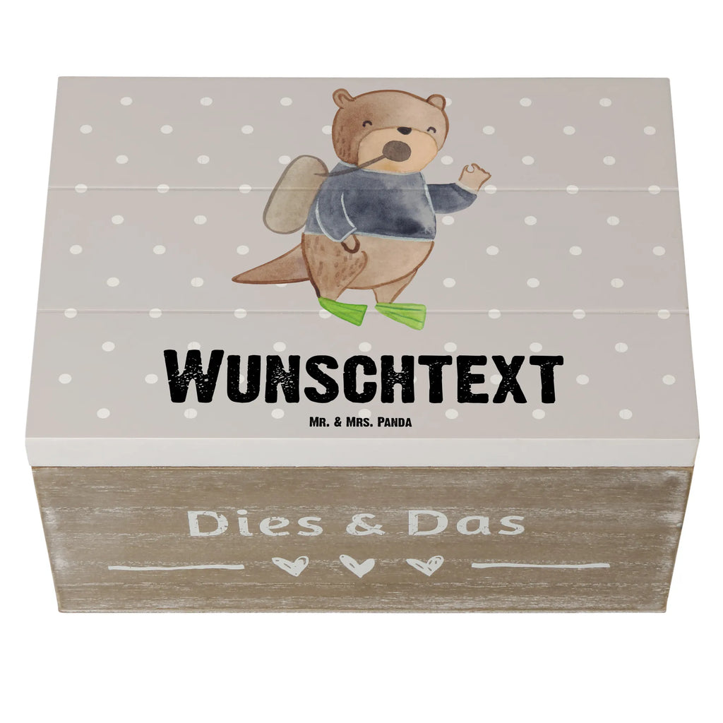 Personalisierte Holzkiste Taucher Herz Holzkiste mit Namen, Kiste mit Namen, Schatzkiste mit Namen, Truhe mit Namen, Schatulle mit Namen, Erinnerungsbox mit Namen, Erinnerungskiste, mit Namen, Dekokiste mit Namen, Aufbewahrungsbox mit Namen, Holzkiste Personalisiert, Kiste Personalisiert, Schatzkiste Personalisiert, Truhe Personalisiert, Schatulle Personalisiert, Erinnerungsbox Personalisiert, Erinnerungskiste Personalisiert, Dekokiste Personalisiert, Aufbewahrungsbox Personalisiert, Geschenkbox personalisiert, GEschenkdose personalisiert, Beruf, Ausbildung, Jubiläum, Abschied, Rente, Kollege, Kollegin, Geschenk, Schenken, Arbeitskollege, Mitarbeiter, Firma, Danke, Dankeschön