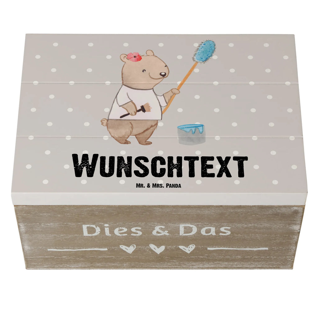 Personalisierte Holzkiste Malerin Herz Holzkiste mit Namen, Kiste mit Namen, Schatzkiste mit Namen, Truhe mit Namen, Schatulle mit Namen, Erinnerungsbox mit Namen, Erinnerungskiste, mit Namen, Dekokiste mit Namen, Aufbewahrungsbox mit Namen, Holzkiste Personalisiert, Kiste Personalisiert, Schatzkiste Personalisiert, Truhe Personalisiert, Schatulle Personalisiert, Erinnerungsbox Personalisiert, Erinnerungskiste Personalisiert, Dekokiste Personalisiert, Aufbewahrungsbox Personalisiert, Geschenkbox personalisiert, GEschenkdose personalisiert, Beruf, Ausbildung, Jubiläum, Abschied, Rente, Kollege, Kollegin, Geschenk, Schenken, Arbeitskollege, Mitarbeiter, Firma, Danke, Dankeschön, Maler, Malermeisterin, Gesellenprüfung, Meisterprüfung, Malerbetrieb