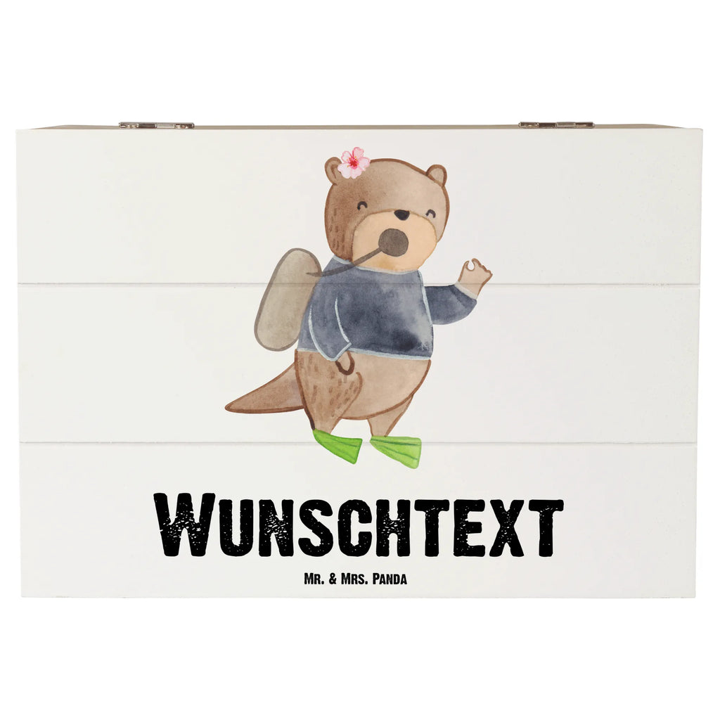 Personalisierte Holzkiste Taucherin Herz Holzkiste mit Namen, Kiste mit Namen, Schatzkiste mit Namen, Truhe mit Namen, Schatulle mit Namen, Erinnerungsbox mit Namen, Erinnerungskiste, mit Namen, Dekokiste mit Namen, Aufbewahrungsbox mit Namen, Holzkiste Personalisiert, Kiste Personalisiert, Schatzkiste Personalisiert, Truhe Personalisiert, Schatulle Personalisiert, Erinnerungsbox Personalisiert, Erinnerungskiste Personalisiert, Dekokiste Personalisiert, Aufbewahrungsbox Personalisiert, Geschenkbox personalisiert, GEschenkdose personalisiert, Beruf, Ausbildung, Jubiläum, Abschied, Rente, Kollege, Kollegin, Geschenk, Schenken, Arbeitskollege, Mitarbeiter, Firma, Danke, Dankeschön