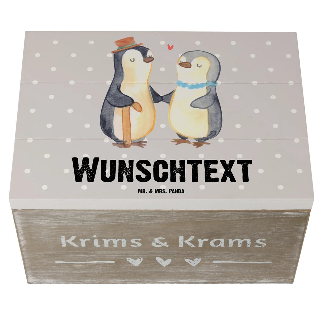 Personalisierte Holzkiste Pinguin Beste Großeltern der Welt Holzkiste mit Namen, Kiste mit Namen, Schatzkiste mit Namen, Truhe mit Namen, Schatulle mit Namen, Erinnerungsbox mit Namen, Erinnerungskiste, mit Namen, Dekokiste mit Namen, Aufbewahrungsbox mit Namen, Holzkiste Personalisiert, Kiste Personalisiert, Schatzkiste Personalisiert, Truhe Personalisiert, Schatulle Personalisiert, Erinnerungsbox Personalisiert, Erinnerungskiste Personalisiert, Dekokiste Personalisiert, Aufbewahrungsbox Personalisiert, Geschenkbox personalisiert, GEschenkdose personalisiert, für, Dankeschön, Geschenk, Schenken, Geburtstag, Geburtstagsgeschenk, Geschenkidee, Danke, Bedanken, Mitbringsel, Freude machen, Geschenktipp, Großeltern, Grosseltern, Großmutter, Großvater, Opa, Omi, Oma, Opi. Großpapa, Großmama, Enkel, Enkelin, Enkelkind, Kleinigkeit, Omma, Ommi, Oppa, Oppi, Bester