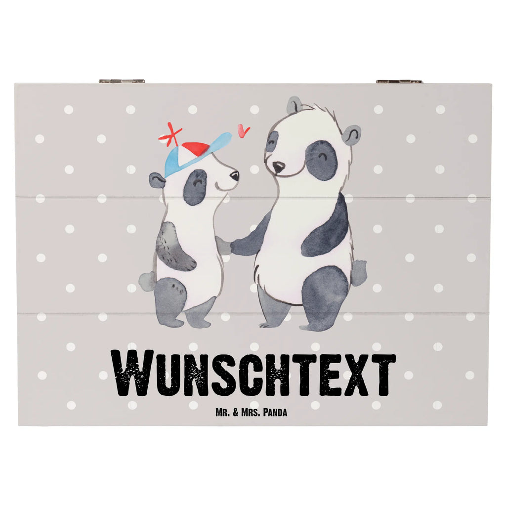 Personalisierte Holzkiste Panda Bester Cousin der Welt Holzkiste mit Namen, Kiste mit Namen, Schatzkiste mit Namen, Truhe mit Namen, Schatulle mit Namen, Erinnerungsbox mit Namen, Erinnerungskiste, mit Namen, Dekokiste mit Namen, Aufbewahrungsbox mit Namen, Holzkiste Personalisiert, Kiste Personalisiert, Schatzkiste Personalisiert, Truhe Personalisiert, Schatulle Personalisiert, Erinnerungsbox Personalisiert, Erinnerungskiste Personalisiert, Dekokiste Personalisiert, Aufbewahrungsbox Personalisiert, Geschenkbox personalisiert, GEschenkdose personalisiert, für, Dankeschön, Geschenk, Schenken, Geburtstag, Geburtstagsgeschenk, Geschenkidee, Danke, Bedanken, Mitbringsel, Freude machen, Geschenktipp, Cousin, Kousin, Vetter, Sohn von Onkel, Sohn von Tante, Familie, Verwandtschaft, Cousine