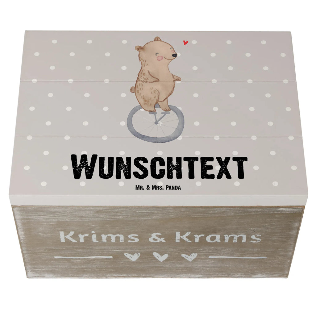 Personalisierte Holzkiste Bär Einrad fahren Holzkiste mit Namen, Kiste mit Namen, Schatzkiste mit Namen, Truhe mit Namen, Schatulle mit Namen, Erinnerungsbox mit Namen, Erinnerungskiste, mit Namen, Dekokiste mit Namen, Aufbewahrungsbox mit Namen, Holzkiste Personalisiert, Kiste Personalisiert, Schatzkiste Personalisiert, Truhe Personalisiert, Schatulle Personalisiert, Erinnerungsbox Personalisiert, Erinnerungskiste Personalisiert, Dekokiste Personalisiert, Aufbewahrungsbox Personalisiert, Geschenkbox personalisiert, GEschenkdose personalisiert, Geschenk, Sport, Sportart, Hobby, Schenken, Danke, Dankeschön, Auszeichnung, Gewinn, Sportler, Einrad fahren