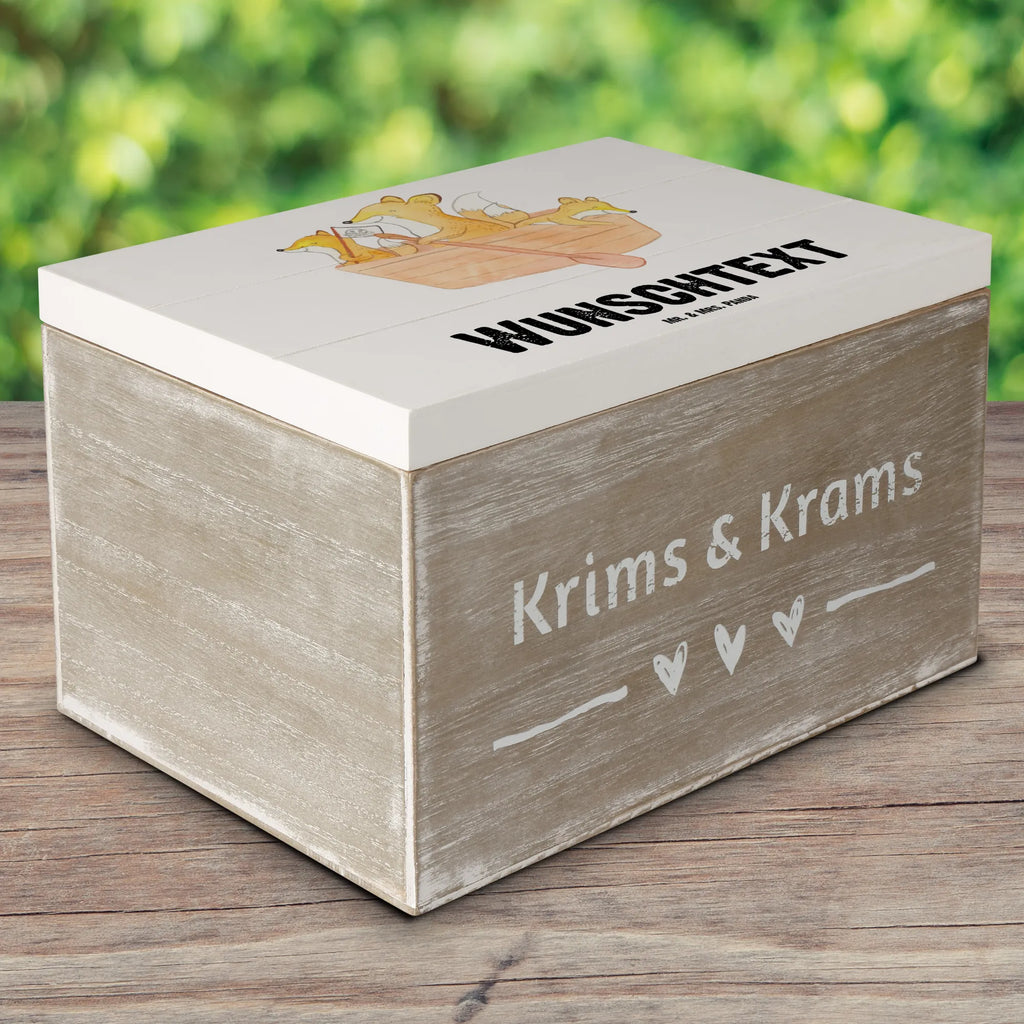 Personalisierte Holzkiste Fuchs Kanufahren Holzkiste mit Namen, Kiste mit Namen, Schatzkiste mit Namen, Truhe mit Namen, Schatulle mit Namen, Erinnerungsbox mit Namen, Erinnerungskiste, mit Namen, Dekokiste mit Namen, Aufbewahrungsbox mit Namen, Holzkiste Personalisiert, Kiste Personalisiert, Schatzkiste Personalisiert, Truhe Personalisiert, Schatulle Personalisiert, Erinnerungsbox Personalisiert, Erinnerungskiste Personalisiert, Dekokiste Personalisiert, Aufbewahrungsbox Personalisiert, Geschenkbox personalisiert, GEschenkdose personalisiert, Geschenk, Sport, Sportart, Hobby, Schenken, Danke, Dankeschön, Auszeichnung, Gewinn, Sportler, Kanu fahren, Kanu Schule, Kanuverleih, Kanutour, Paddeltour