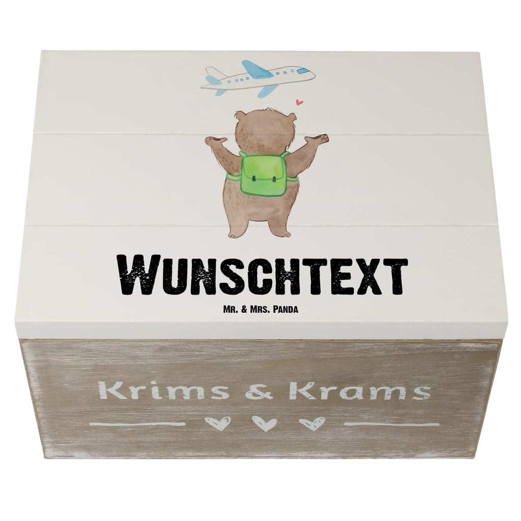 Personalisierte Holzkiste Bär Reisen Holzkiste mit Namen, Kiste mit Namen, Schatzkiste mit Namen, Truhe mit Namen, Schatulle mit Namen, Erinnerungsbox mit Namen, Erinnerungskiste, mit Namen, Dekokiste mit Namen, Aufbewahrungsbox mit Namen, Holzkiste Personalisiert, Kiste Personalisiert, Schatzkiste Personalisiert, Truhe Personalisiert, Schatulle Personalisiert, Erinnerungsbox Personalisiert, Erinnerungskiste Personalisiert, Dekokiste Personalisiert, Aufbewahrungsbox Personalisiert, Geschenkbox personalisiert, GEschenkdose personalisiert, Geschenk, Sport, Sportart, Hobby, Schenken, Danke, Dankeschön, Auszeichnung, Gewinn, Sportler, Reisen, Weltreise, Urlaub, Urlaube, Auslandsjahr, Austauschjahr, Schüleraustausch, Reisegruppe, Reiseveranstalter, Reisebüro