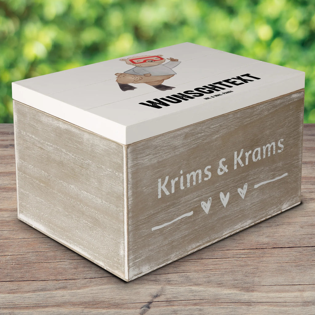 Personalisierte Holzkiste Bär Tauchen Holzkiste mit Namen, Kiste mit Namen, Schatzkiste mit Namen, Truhe mit Namen, Schatulle mit Namen, Erinnerungsbox mit Namen, Erinnerungskiste, mit Namen, Dekokiste mit Namen, Aufbewahrungsbox mit Namen, Holzkiste Personalisiert, Kiste Personalisiert, Schatzkiste Personalisiert, Truhe Personalisiert, Schatulle Personalisiert, Erinnerungsbox Personalisiert, Erinnerungskiste Personalisiert, Dekokiste Personalisiert, Aufbewahrungsbox Personalisiert, Geschenkbox personalisiert, GEschenkdose personalisiert, Geschenk, Sport, Sportart, Hobby, Schenken, Danke, Dankeschön, Auszeichnung, Gewinn, Sportler, Tauchen, schnorcheln, Tauchgang, Tauchschule, Diving, Dive