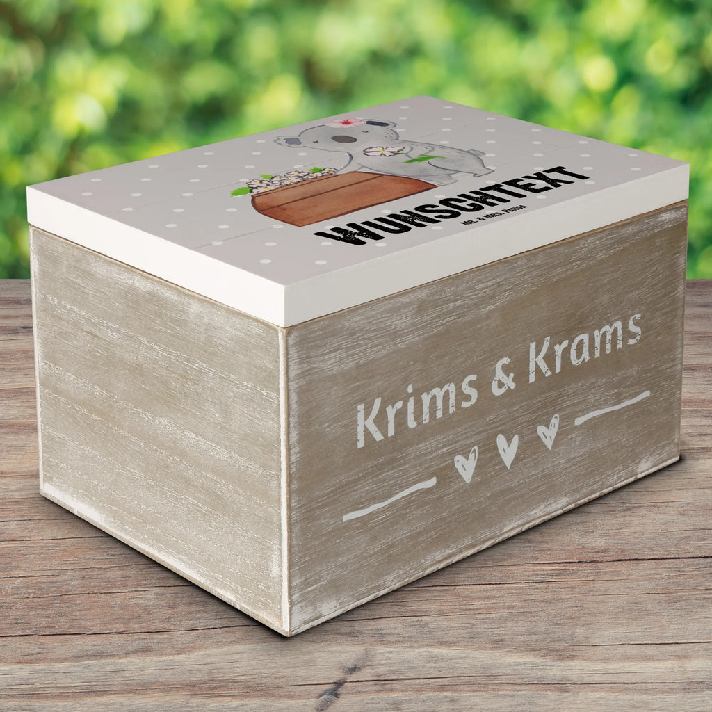 Personalisierte Holzkiste Bestatterin Herz Holzkiste mit Namen, Kiste mit Namen, Schatzkiste mit Namen, Truhe mit Namen, Schatulle mit Namen, Erinnerungsbox mit Namen, Erinnerungskiste, mit Namen, Dekokiste mit Namen, Aufbewahrungsbox mit Namen, Holzkiste Personalisiert, Kiste Personalisiert, Schatzkiste Personalisiert, Truhe Personalisiert, Schatulle Personalisiert, Erinnerungsbox Personalisiert, Erinnerungskiste Personalisiert, Dekokiste Personalisiert, Aufbewahrungsbox Personalisiert, Geschenkbox personalisiert, GEschenkdose personalisiert, Beruf, Ausbildung, Jubiläum, Abschied, Rente, Kollege, Kollegin, Geschenk, Schenken, Arbeitskollege, Mitarbeiter, Firma, Danke, Dankeschön