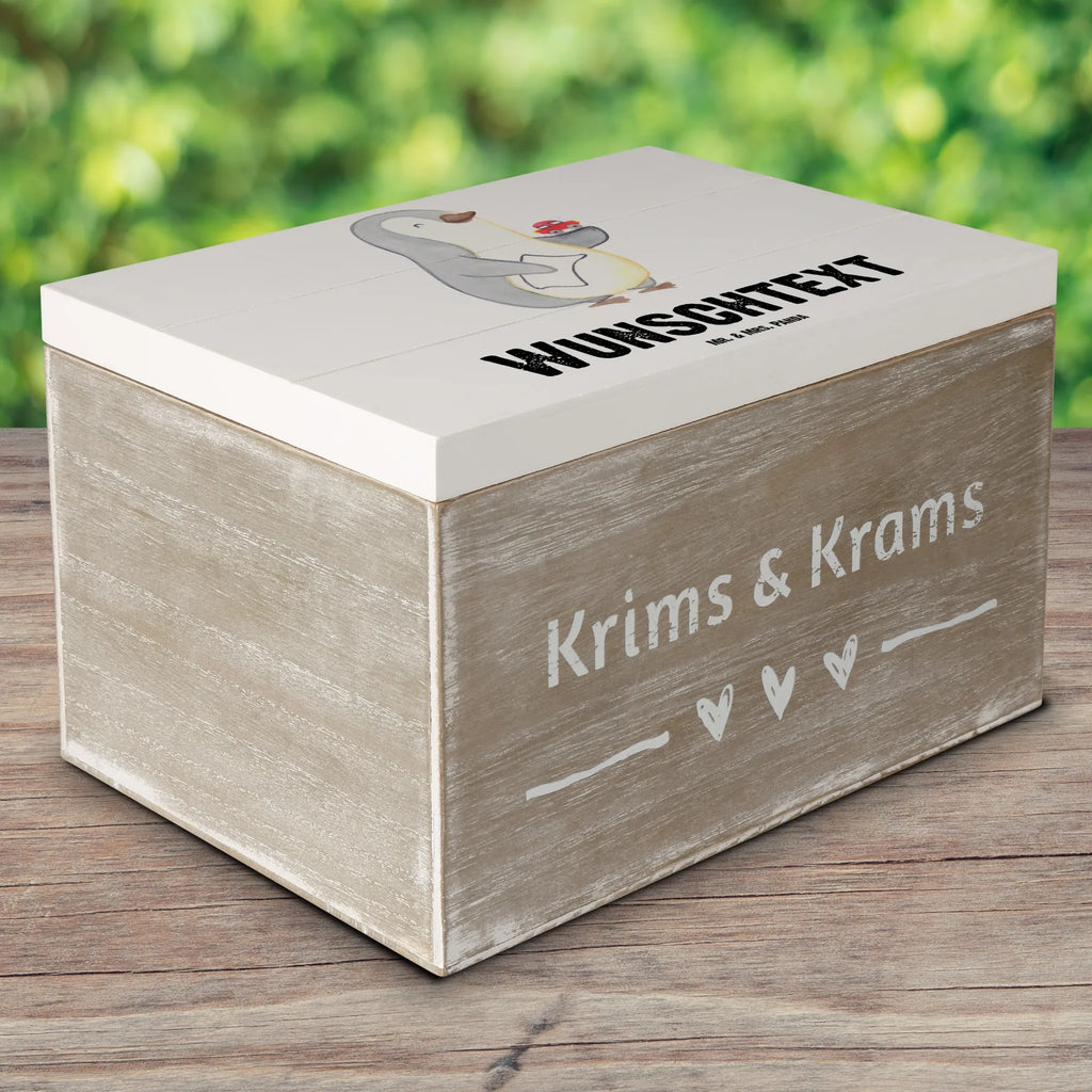 Personalisierte Holzkiste Autohändler Herz Holzkiste mit Namen, Kiste mit Namen, Schatzkiste mit Namen, Truhe mit Namen, Schatulle mit Namen, Erinnerungsbox mit Namen, Erinnerungskiste, mit Namen, Dekokiste mit Namen, Aufbewahrungsbox mit Namen, Holzkiste Personalisiert, Kiste Personalisiert, Schatzkiste Personalisiert, Truhe Personalisiert, Schatulle Personalisiert, Erinnerungsbox Personalisiert, Erinnerungskiste Personalisiert, Dekokiste Personalisiert, Aufbewahrungsbox Personalisiert, Geschenkbox personalisiert, GEschenkdose personalisiert, Beruf, Ausbildung, Jubiläum, Abschied, Rente, Kollege, Kollegin, Geschenk, Schenken, Arbeitskollege, Mitarbeiter, Firma, Danke, Dankeschön, Autohändler, Eröffnung Autohaus, Autohandel, Gebrauchtwagenhändler, Autoverkäufer