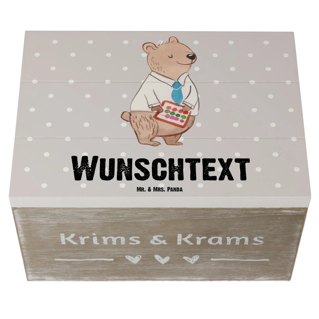 Personalisierte Holzkiste Bürokaufmann Herz Holzkiste mit Namen, Kiste mit Namen, Schatzkiste mit Namen, Truhe mit Namen, Schatulle mit Namen, Erinnerungsbox mit Namen, Erinnerungskiste, mit Namen, Dekokiste mit Namen, Aufbewahrungsbox mit Namen, Holzkiste Personalisiert, Kiste Personalisiert, Schatzkiste Personalisiert, Truhe Personalisiert, Schatulle Personalisiert, Erinnerungsbox Personalisiert, Erinnerungskiste Personalisiert, Dekokiste Personalisiert, Aufbewahrungsbox Personalisiert, Geschenkbox personalisiert, GEschenkdose personalisiert, Beruf, Ausbildung, Jubiläum, Abschied, Rente, Kollege, Kollegin, Geschenk, Schenken, Arbeitskollege, Mitarbeiter, Firma, Danke, Dankeschön, Bürokaufmann, Kaufmann für Büromanagement