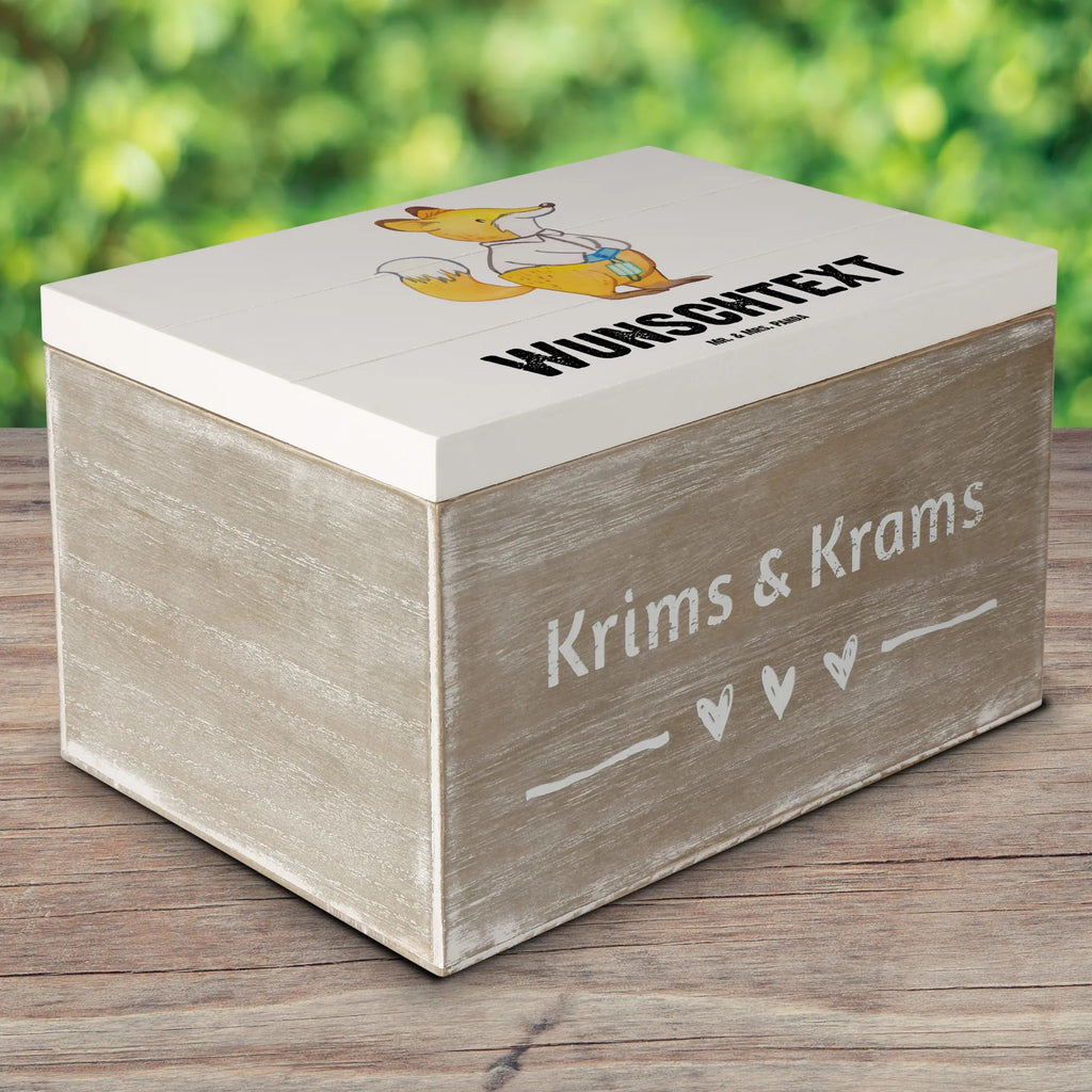 Personalisierte Holzkiste Gynäkologe Herz Holzkiste mit Namen, Kiste mit Namen, Schatzkiste mit Namen, Truhe mit Namen, Schatulle mit Namen, Erinnerungsbox mit Namen, Erinnerungskiste, mit Namen, Dekokiste mit Namen, Aufbewahrungsbox mit Namen, Holzkiste Personalisiert, Kiste Personalisiert, Schatzkiste Personalisiert, Truhe Personalisiert, Schatulle Personalisiert, Erinnerungsbox Personalisiert, Erinnerungskiste Personalisiert, Dekokiste Personalisiert, Aufbewahrungsbox Personalisiert, Geschenkbox personalisiert, GEschenkdose personalisiert, Beruf, Ausbildung, Jubiläum, Abschied, Rente, Kollege, Kollegin, Geschenk, Schenken, Arbeitskollege, Mitarbeiter, Firma, Danke, Dankeschön, Gynäkologe, Frauenarzt, Geschenk Frauenarzt nach Geburt, Geburtshilfe, Frauenarztpraxis