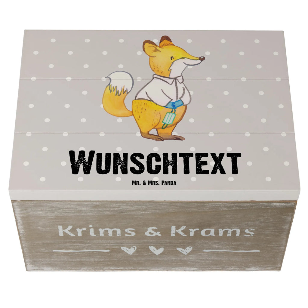 Personalisierte Holzkiste Gynäkologe Herz Holzkiste mit Namen, Kiste mit Namen, Schatzkiste mit Namen, Truhe mit Namen, Schatulle mit Namen, Erinnerungsbox mit Namen, Erinnerungskiste, mit Namen, Dekokiste mit Namen, Aufbewahrungsbox mit Namen, Holzkiste Personalisiert, Kiste Personalisiert, Schatzkiste Personalisiert, Truhe Personalisiert, Schatulle Personalisiert, Erinnerungsbox Personalisiert, Erinnerungskiste Personalisiert, Dekokiste Personalisiert, Aufbewahrungsbox Personalisiert, Geschenkbox personalisiert, GEschenkdose personalisiert, Beruf, Ausbildung, Jubiläum, Abschied, Rente, Kollege, Kollegin, Geschenk, Schenken, Arbeitskollege, Mitarbeiter, Firma, Danke, Dankeschön, Gynäkologe, Frauenarzt, Geschenk Frauenarzt nach Geburt, Geburtshilfe, Frauenarztpraxis