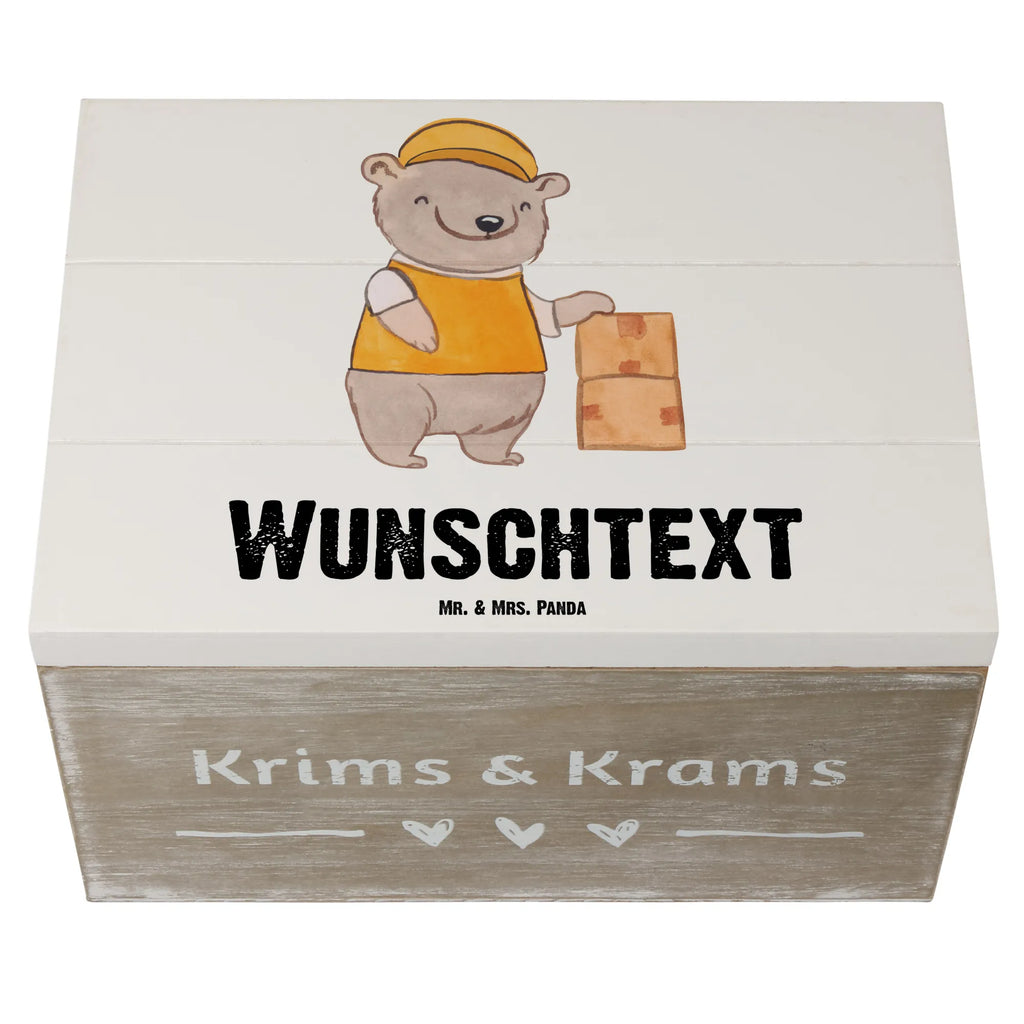 Personalisierte Holzkiste Paketzusteller mit Herz Holzkiste mit Namen, Kiste mit Namen, Schatzkiste mit Namen, Truhe mit Namen, Schatulle mit Namen, Erinnerungsbox mit Namen, Erinnerungskiste, mit Namen, Dekokiste mit Namen, Aufbewahrungsbox mit Namen, Holzkiste Personalisiert, Kiste Personalisiert, Schatzkiste Personalisiert, Truhe Personalisiert, Schatulle Personalisiert, Erinnerungsbox Personalisiert, Erinnerungskiste Personalisiert, Dekokiste Personalisiert, Aufbewahrungsbox Personalisiert, Geschenkbox personalisiert, GEschenkdose personalisiert, Beruf, Ausbildung, Jubiläum, Abschied, Rente, Kollege, Kollegin, Geschenk, Schenken, Arbeitskollege, Mitarbeiter, Firma, Danke, Dankeschön, Paketzusteller, Paketbote, Zustellservice Pakete