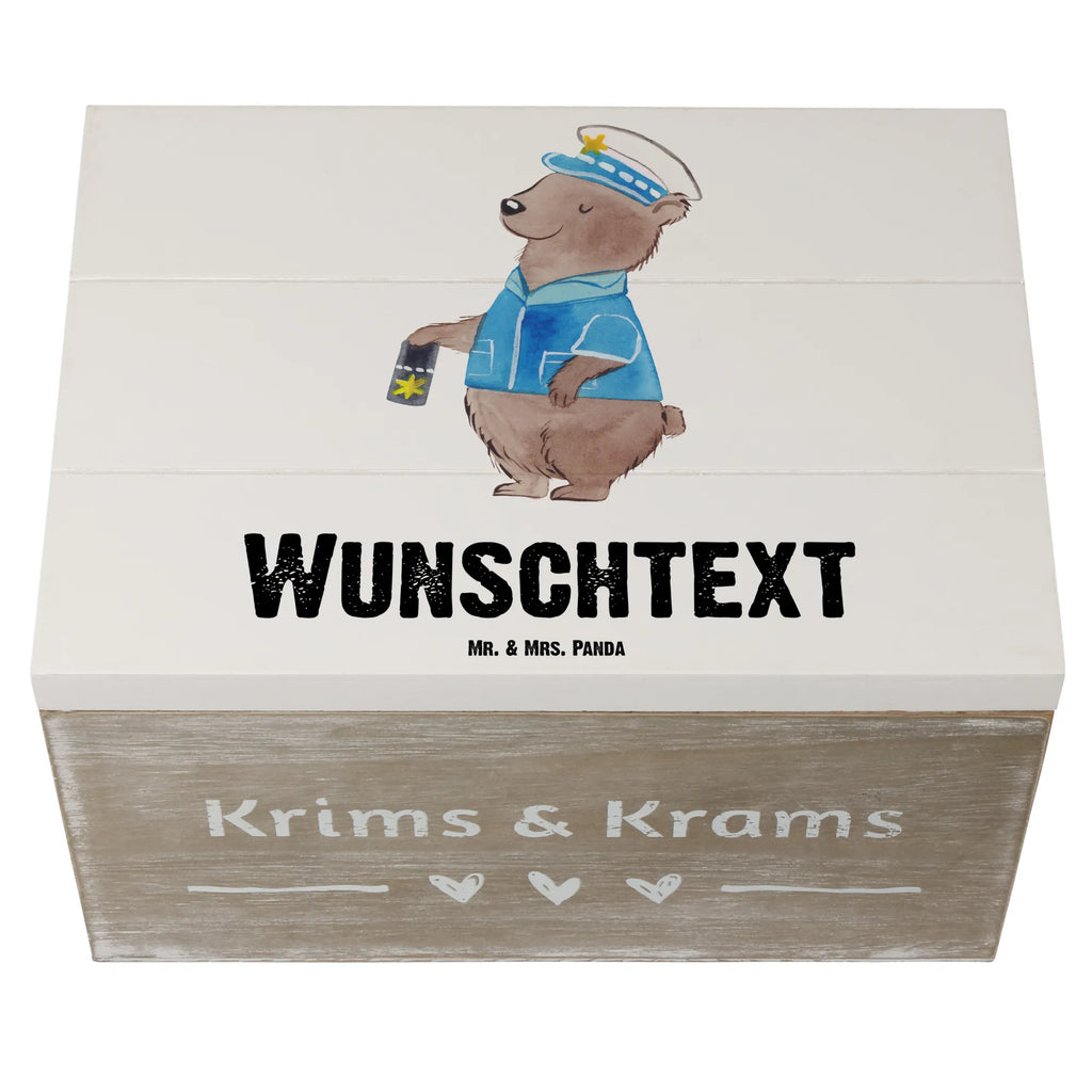 Personalisierte Holzkiste Polizist mit Herz Holzkiste mit Namen, Kiste mit Namen, Schatzkiste mit Namen, Truhe mit Namen, Schatulle mit Namen, Erinnerungsbox mit Namen, Erinnerungskiste, mit Namen, Dekokiste mit Namen, Aufbewahrungsbox mit Namen, Holzkiste Personalisiert, Kiste Personalisiert, Schatzkiste Personalisiert, Truhe Personalisiert, Schatulle Personalisiert, Erinnerungsbox Personalisiert, Erinnerungskiste Personalisiert, Dekokiste Personalisiert, Aufbewahrungsbox Personalisiert, Geschenkbox personalisiert, GEschenkdose personalisiert, Beruf, Ausbildung, Jubiläum, Abschied, Rente, Kollege, Kollegin, Geschenk, Schenken, Arbeitskollege, Mitarbeiter, Firma, Danke, Dankeschön, Polizist, Polizeibeamter, Wachmann, Cop, Polizei, Studium